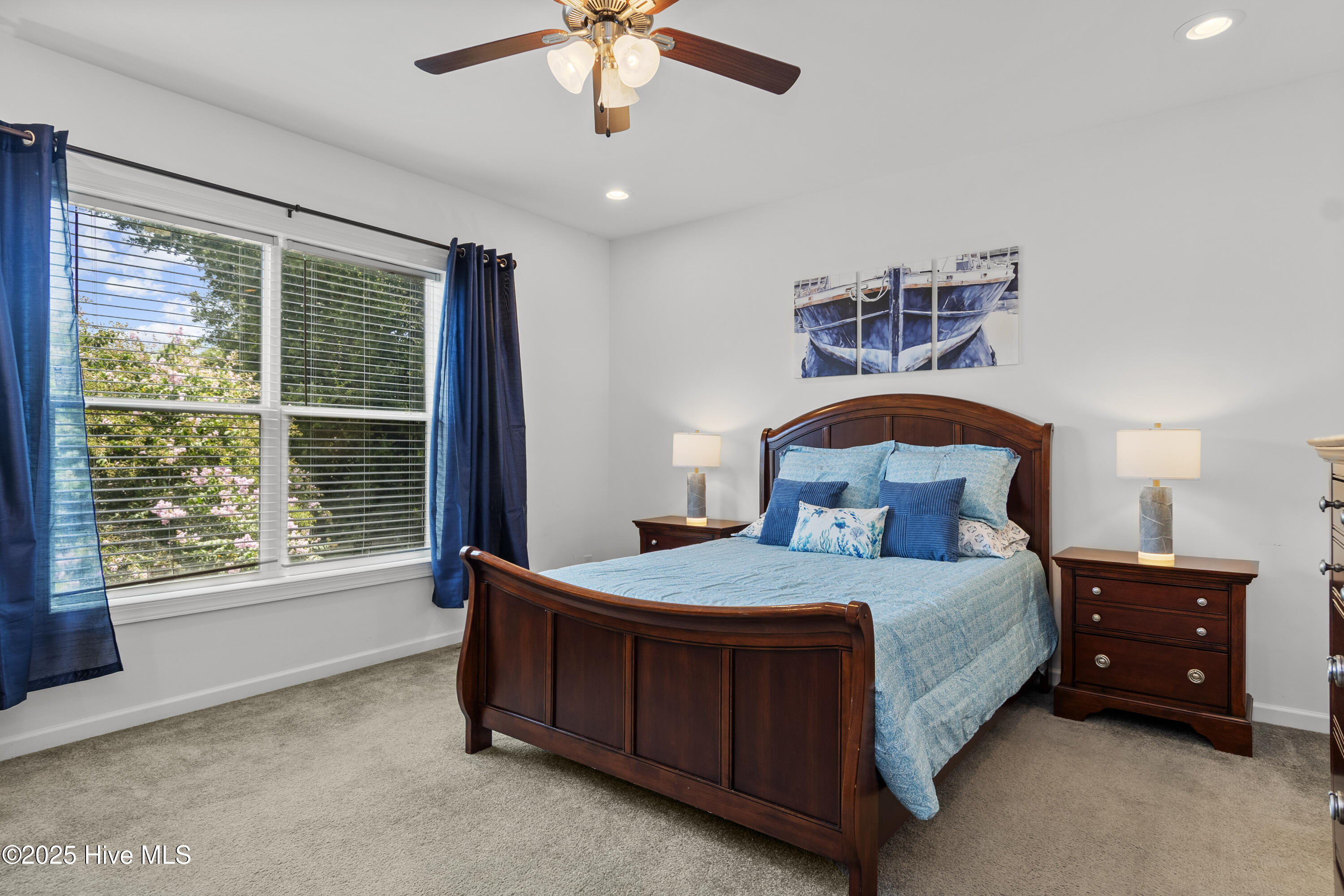 100520173 | Photo 30