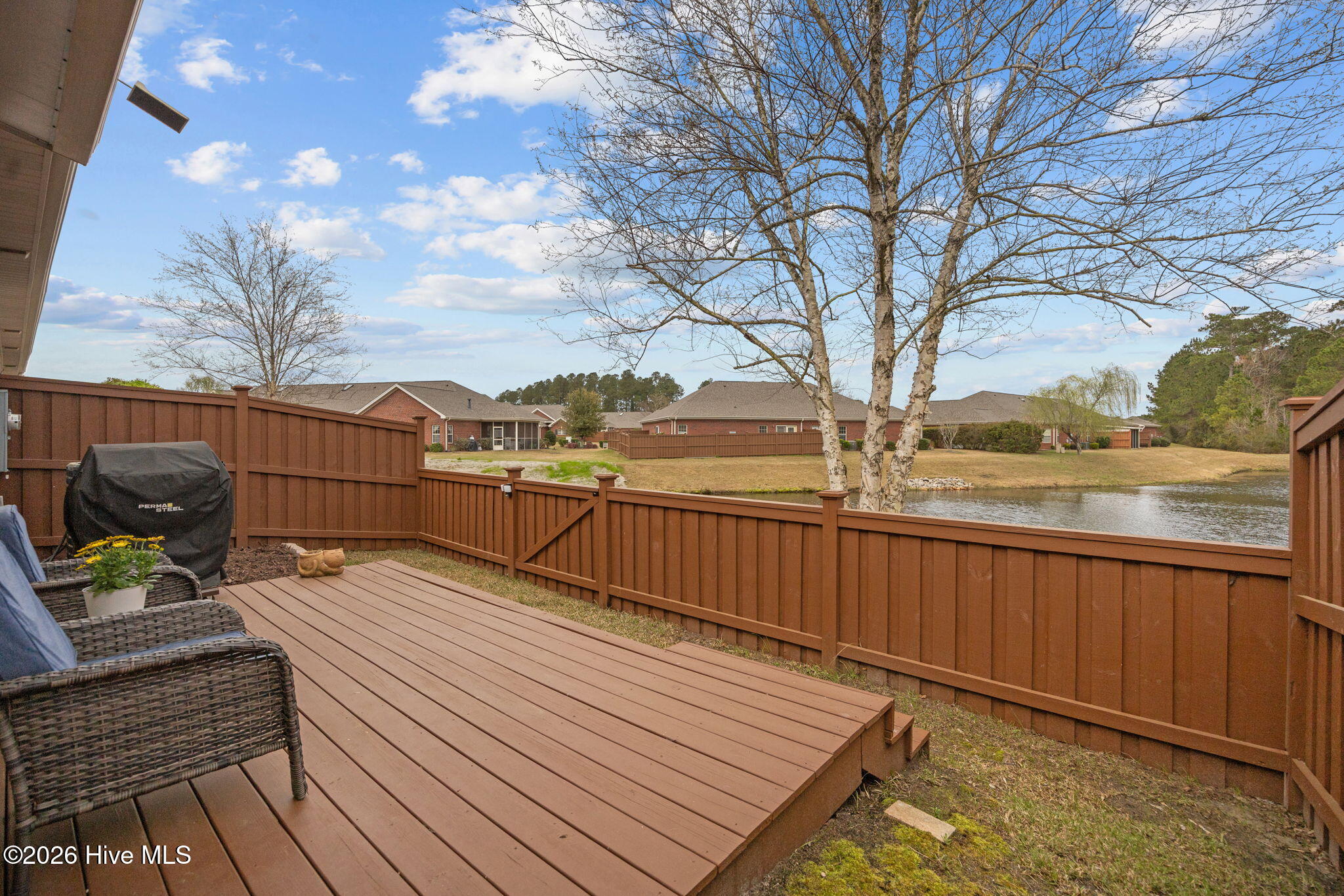 100560017 | Photo 28