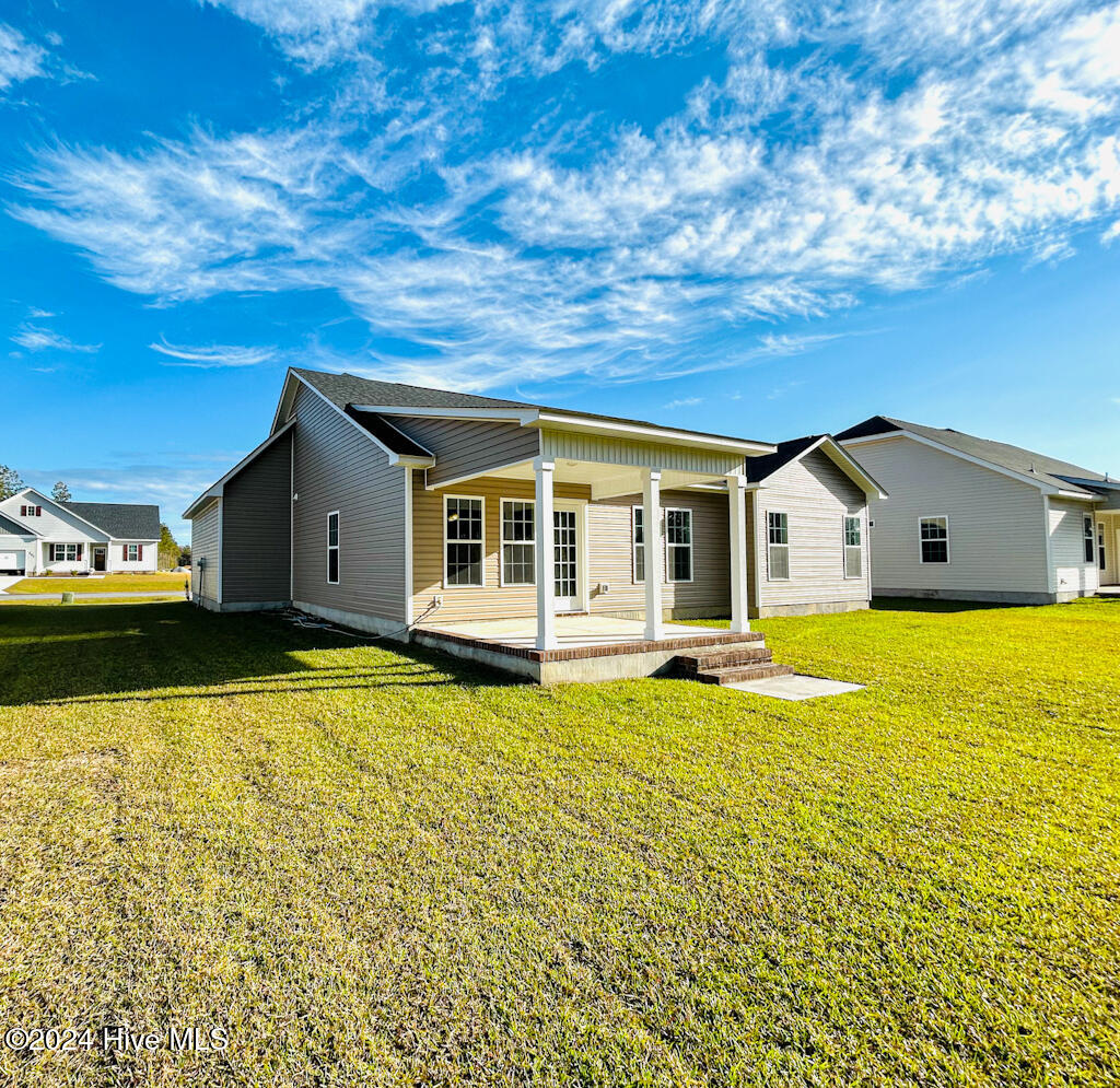 100560843 | Photo 51