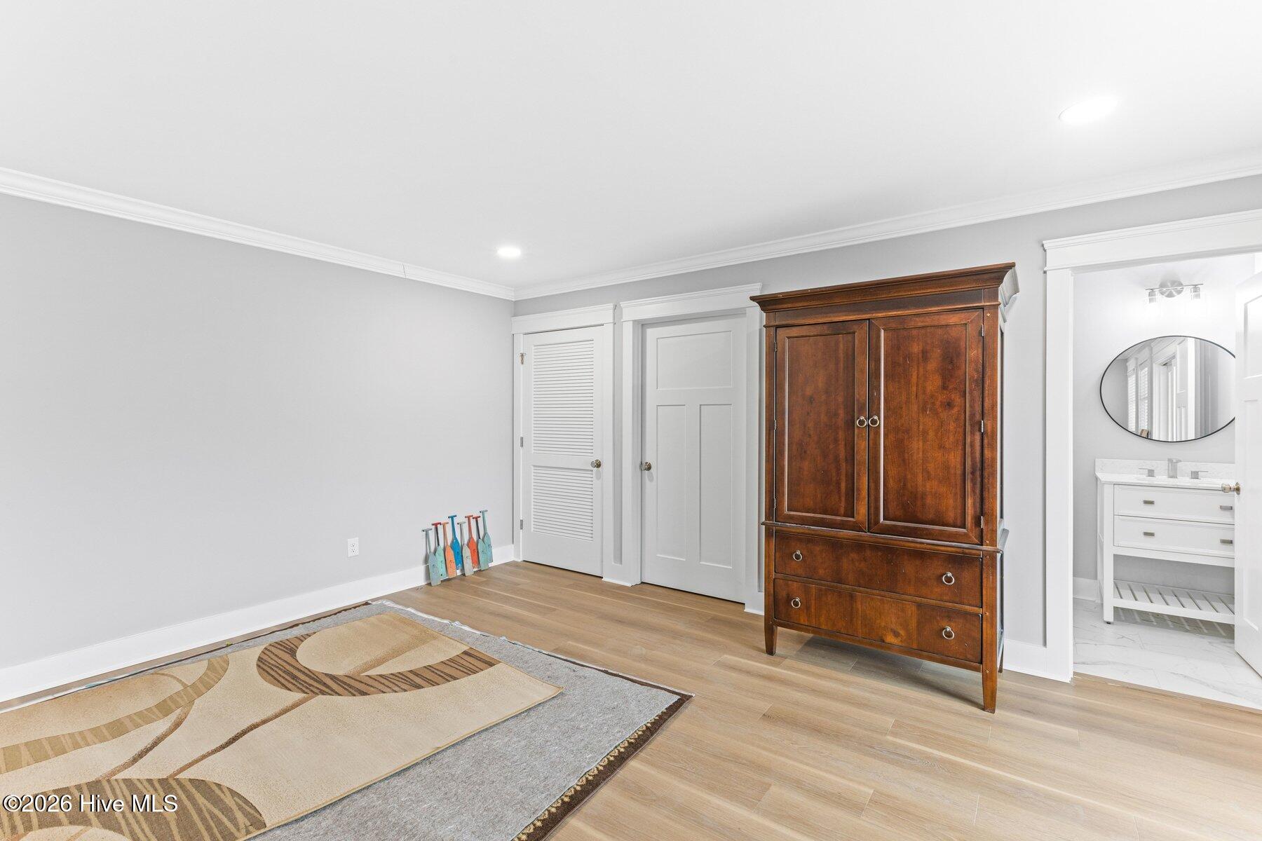 100558879 | Photo 19