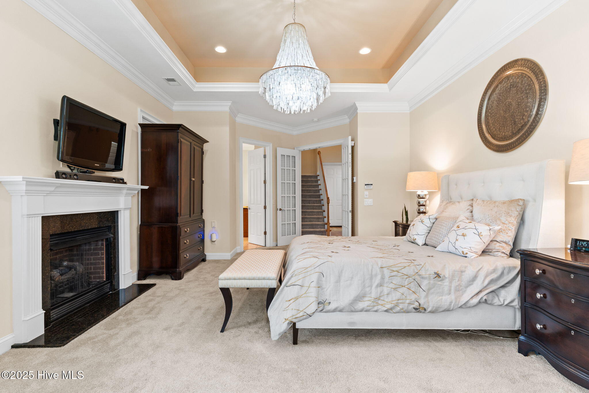 100518405 | Photo 30