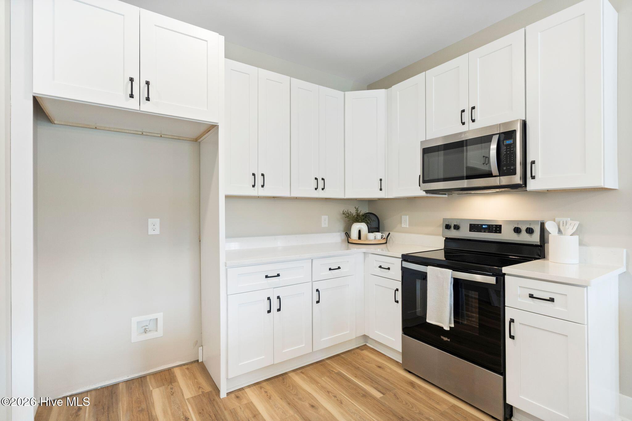 100558463 | Photo 26