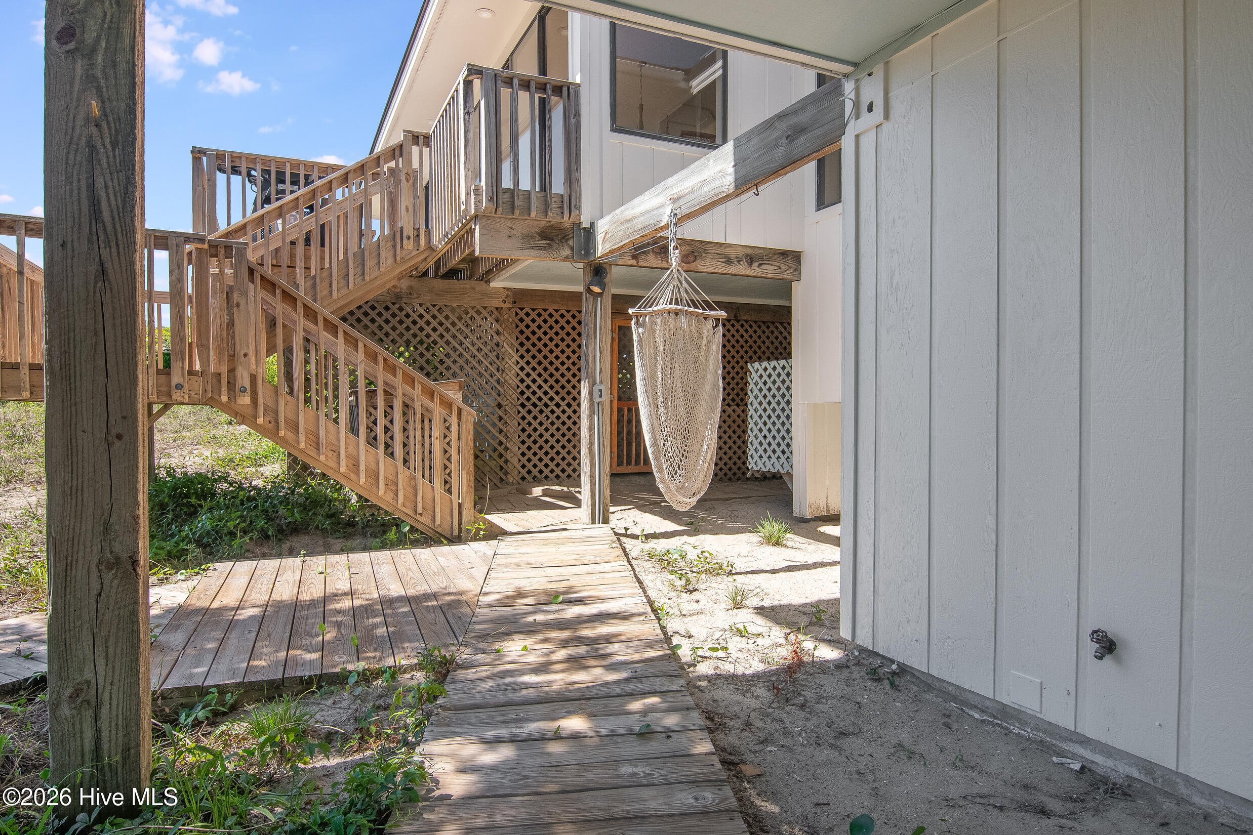 100557535 | Photo 48