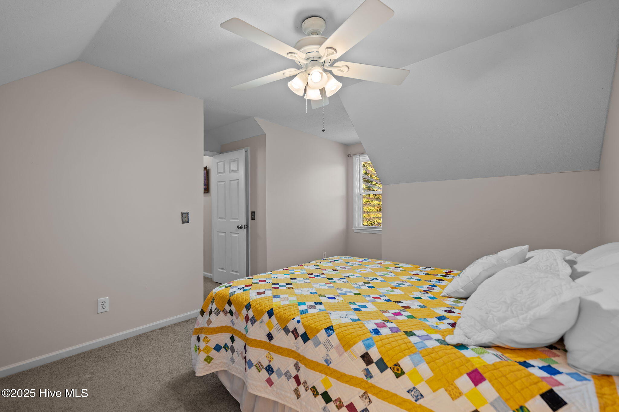 100551832 | Photo 28