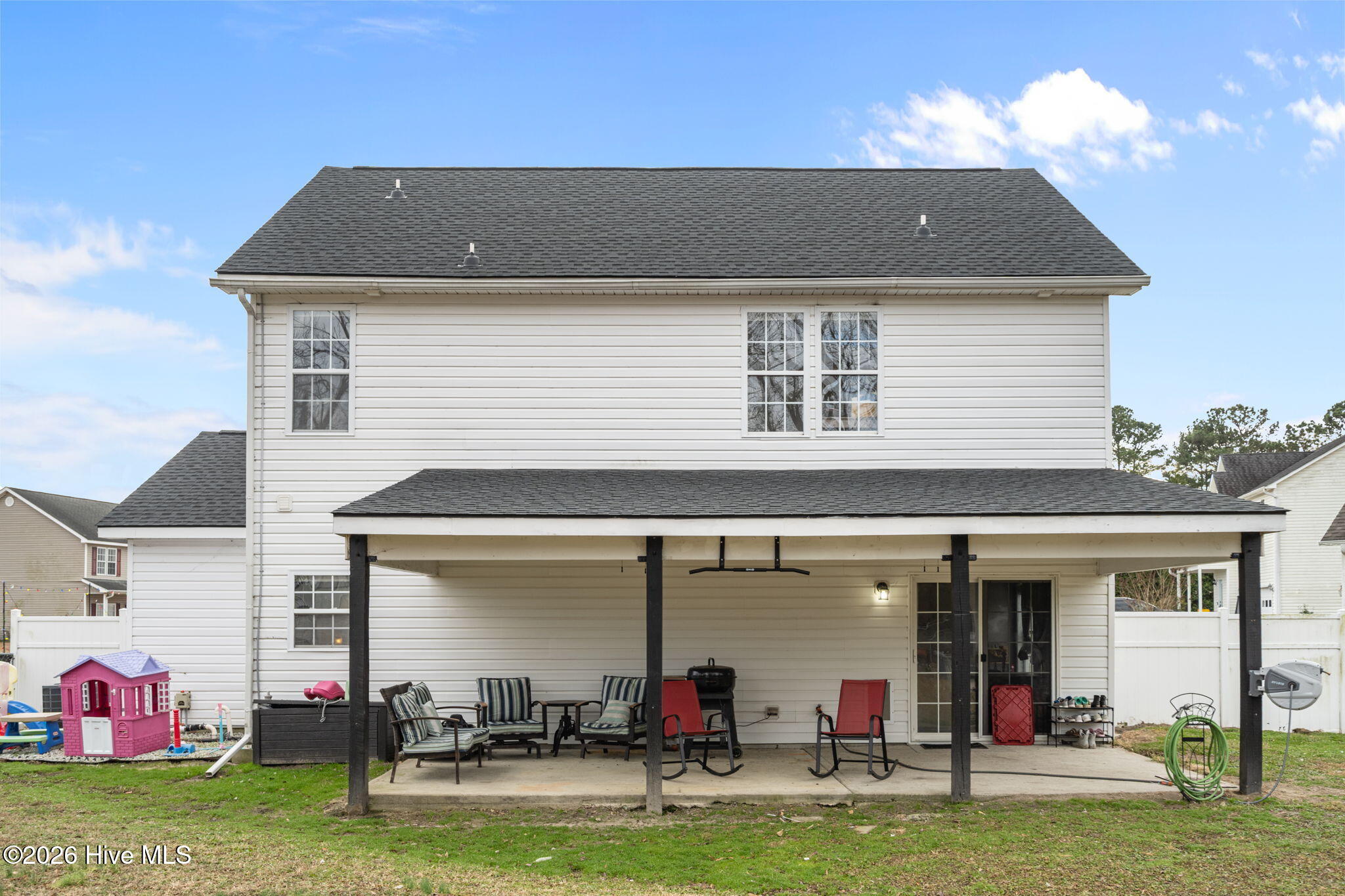 100547429 | Photo 33