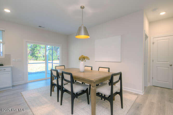 100540645 | Photo 10