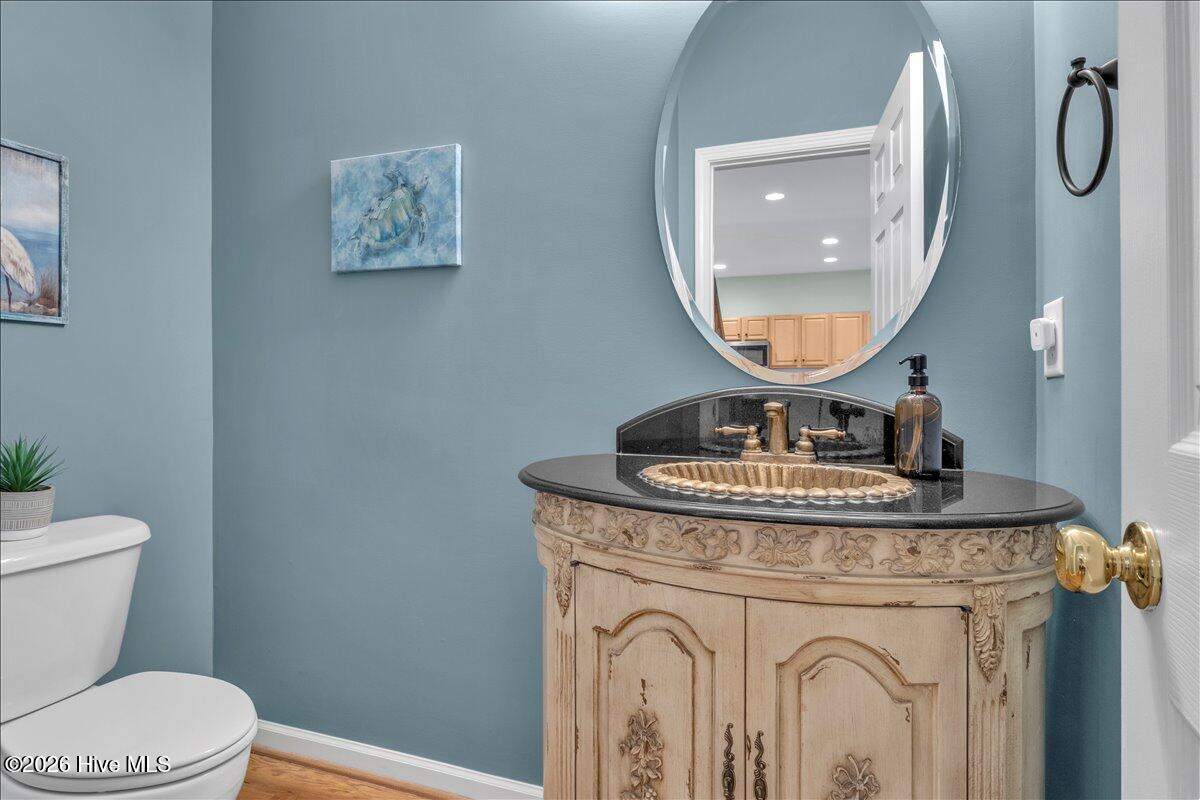 100566534 | Photo 22