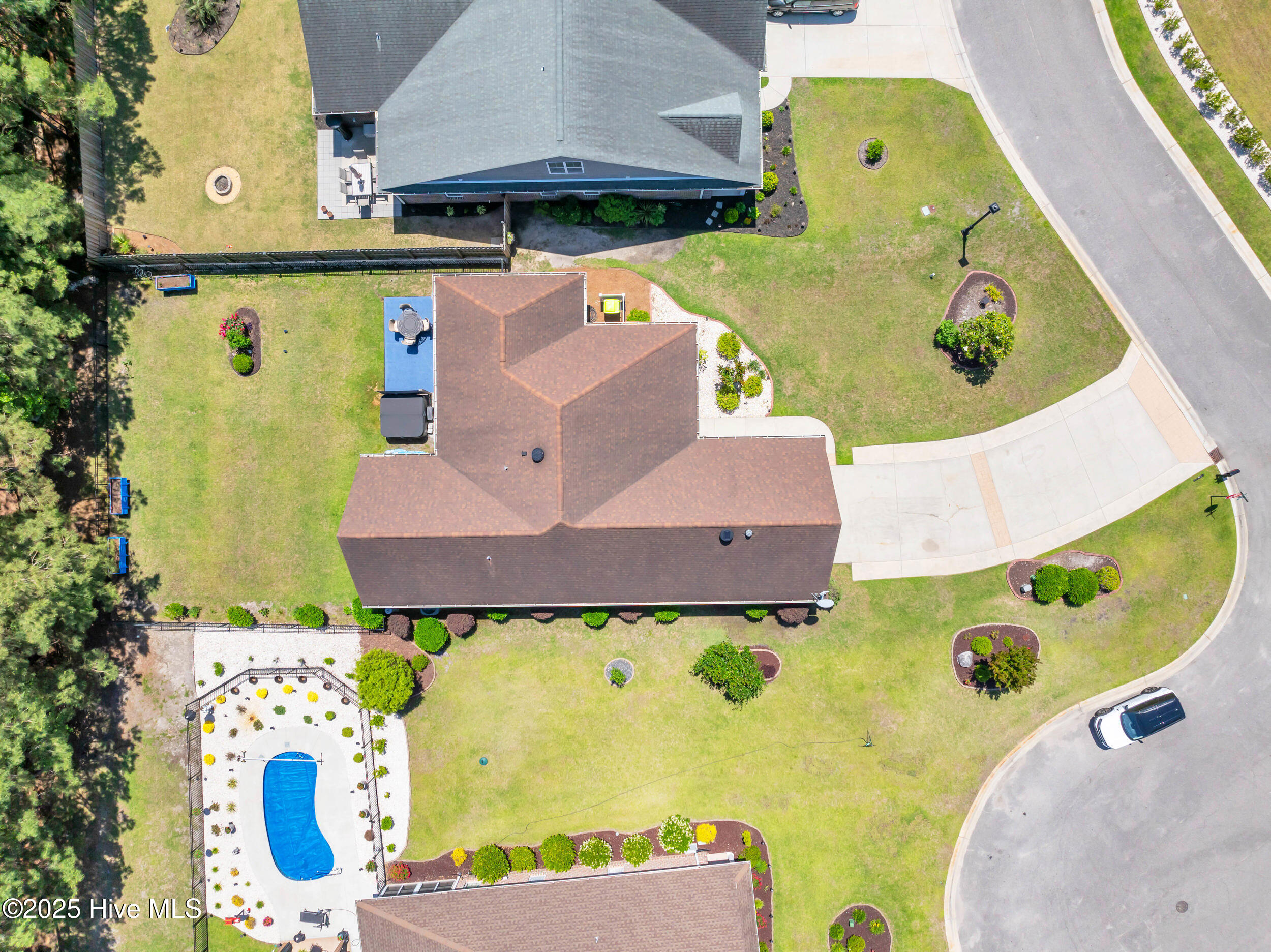 100506043 | Photo 59