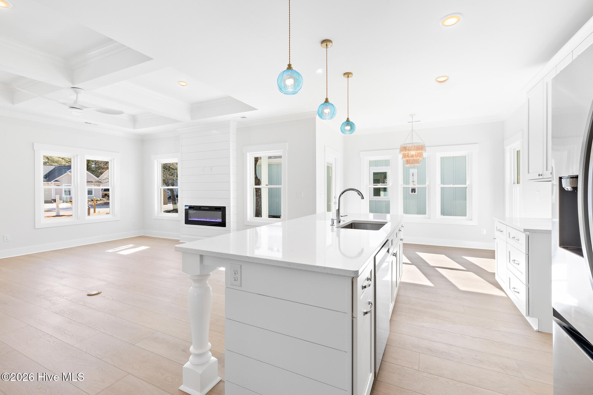 100547169 | Photo 12