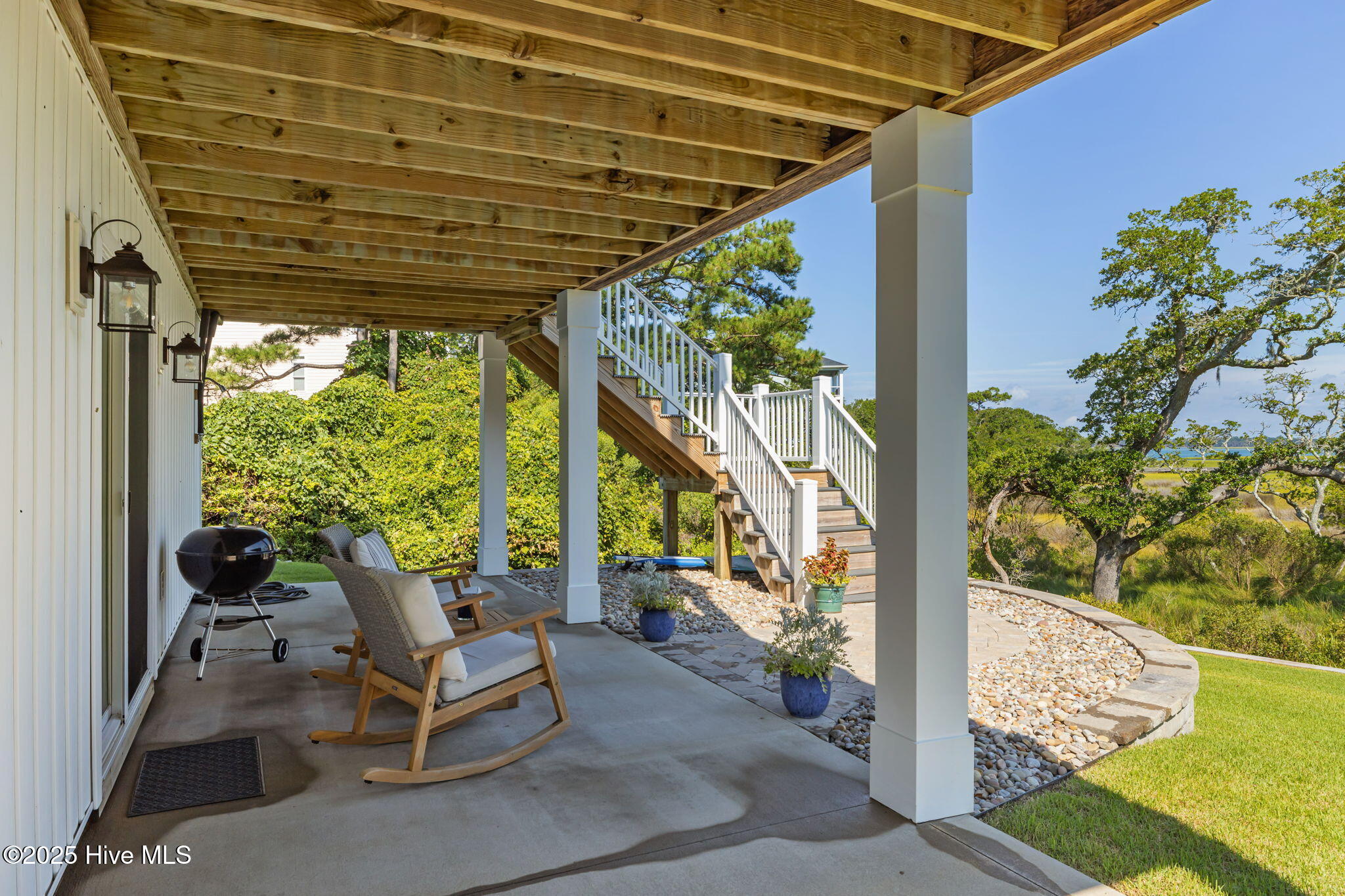 100549920 | Photo 19