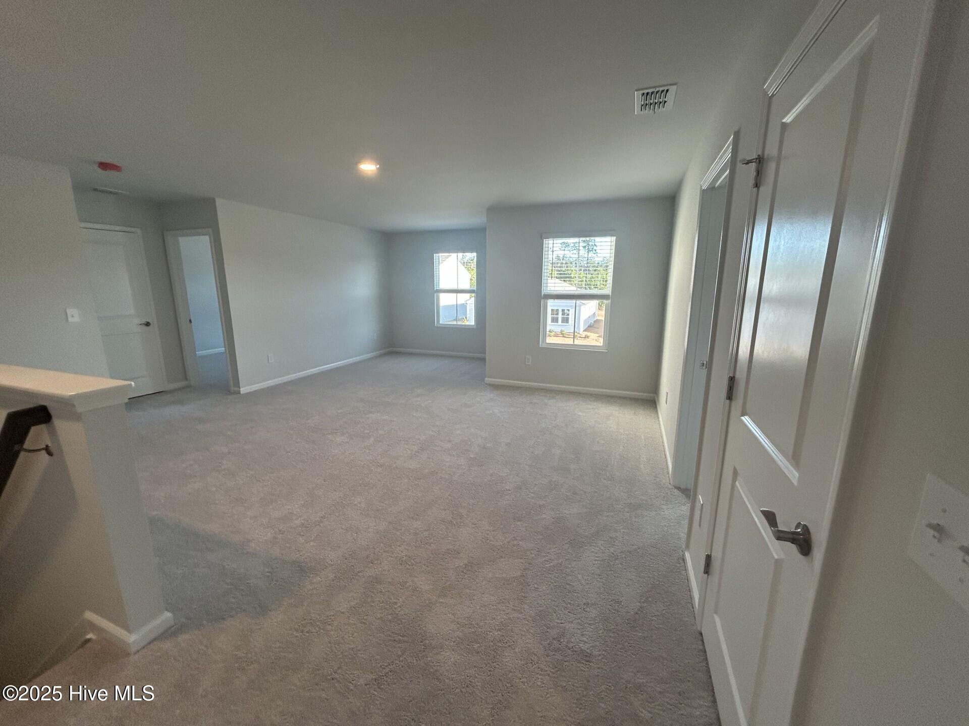 100540525 | Photo 16