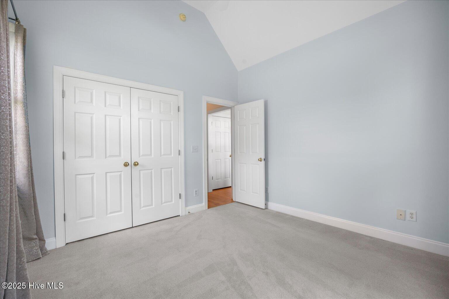 100521563 | Photo 28