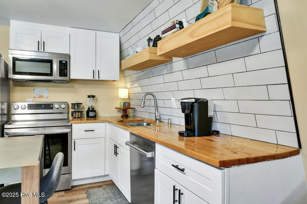 100538835 | Photo 13