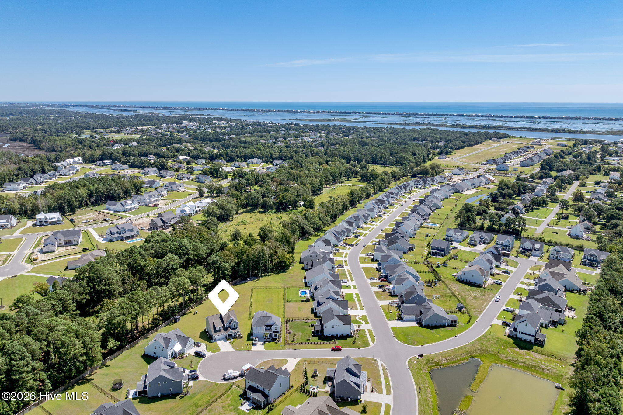 100564713 | Photo 84