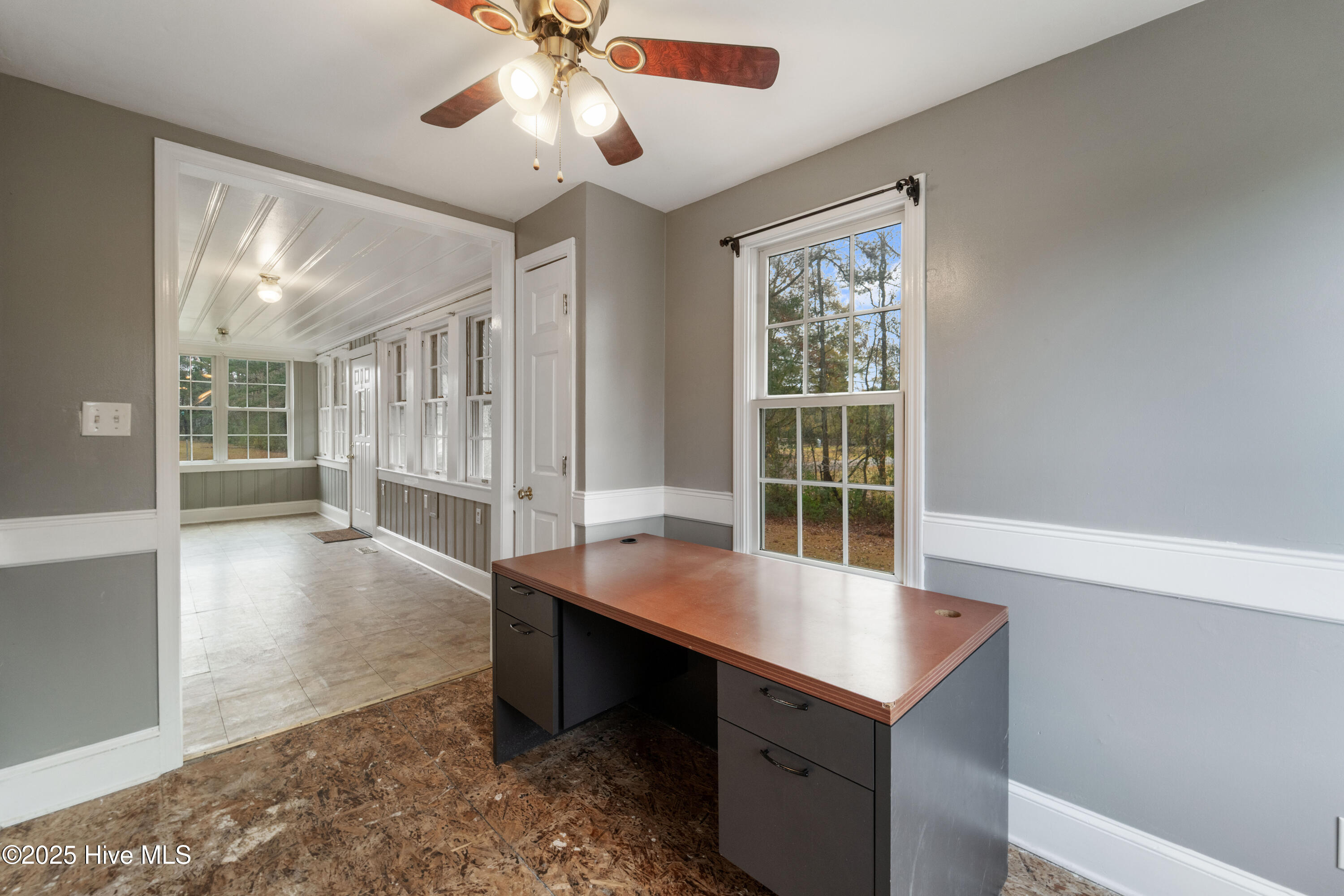 100544156 | Photo 28