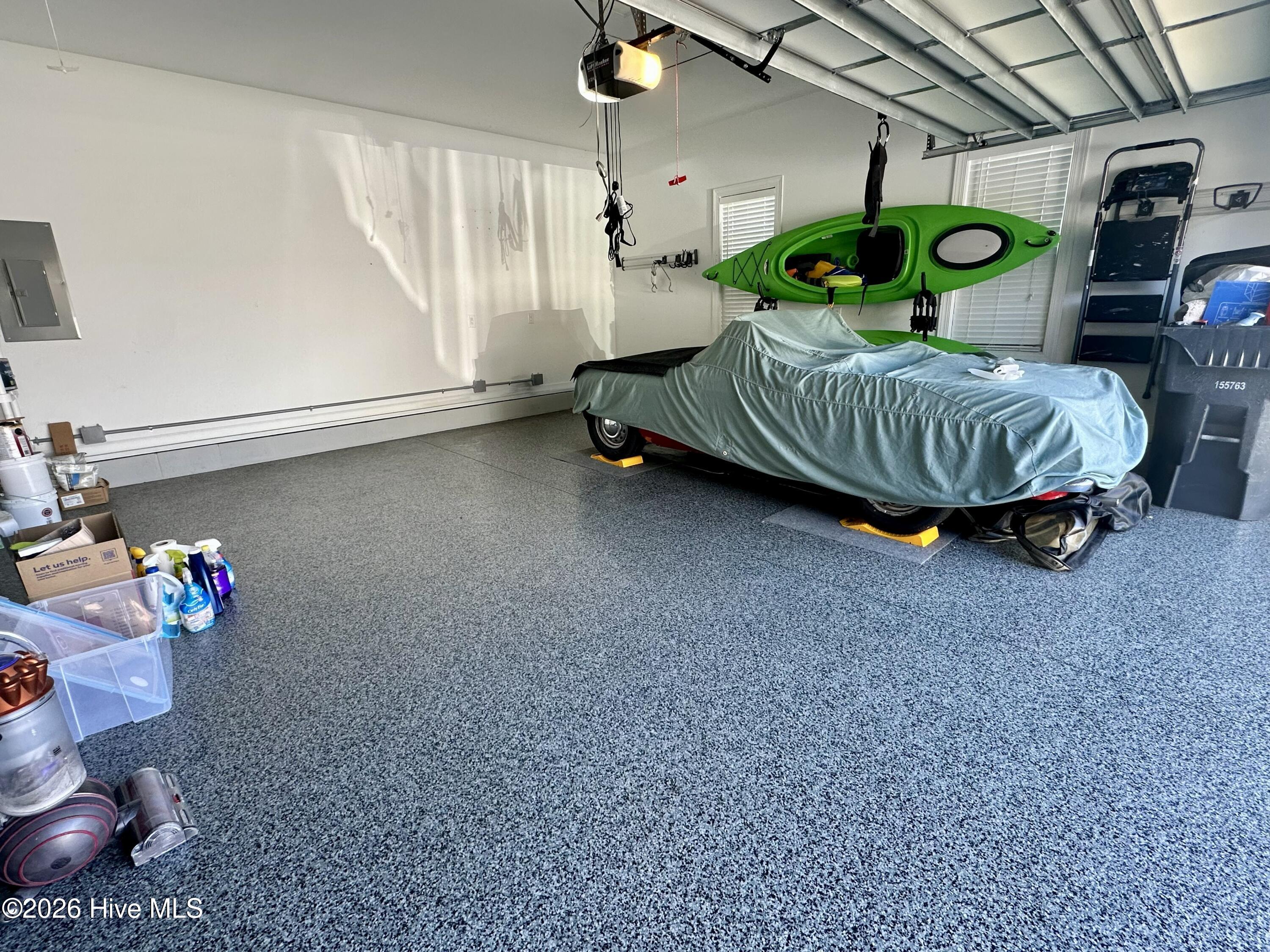 100555837 | Photo 29