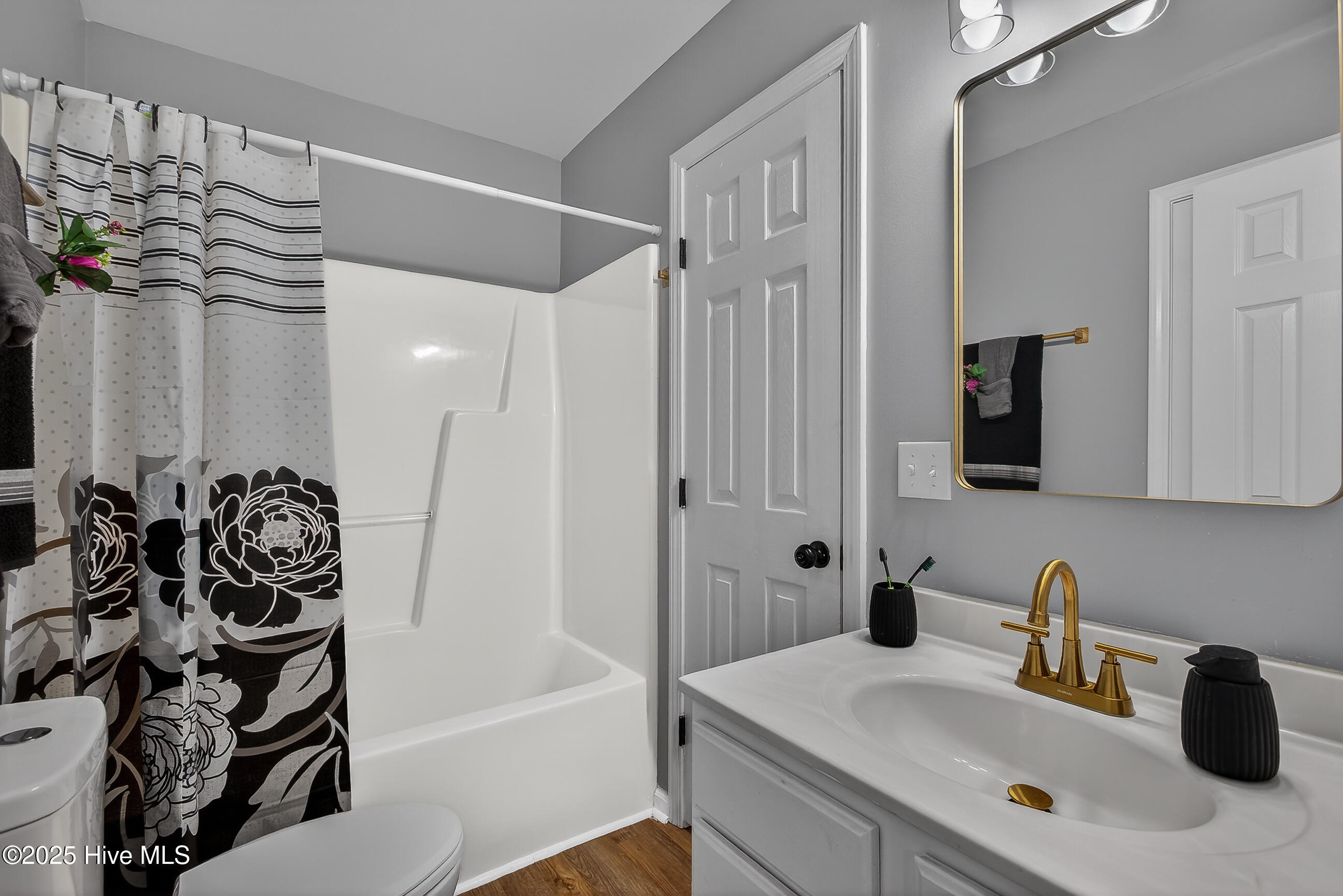 100546231 | Photo 17