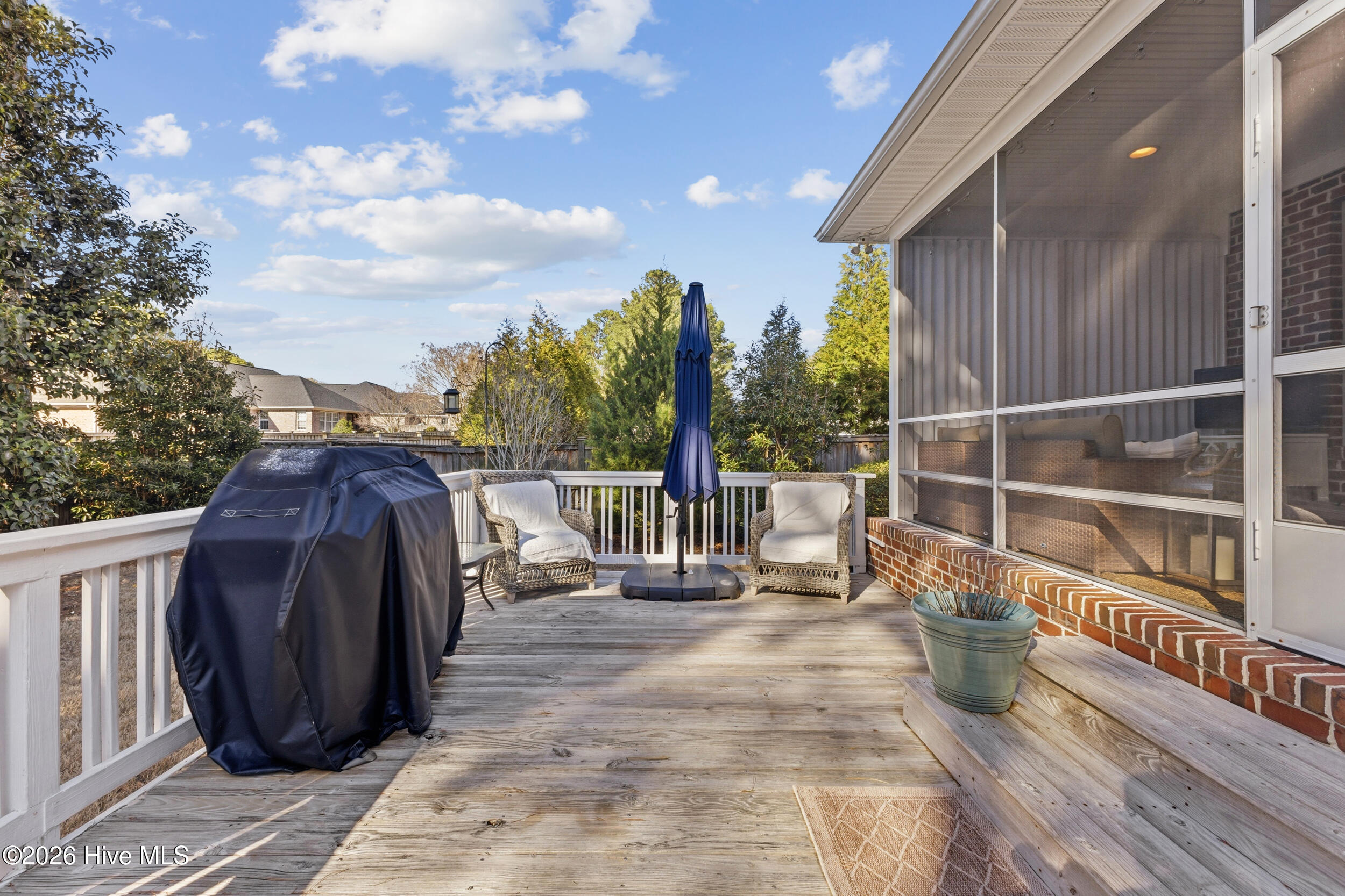 100558582 | Photo 39