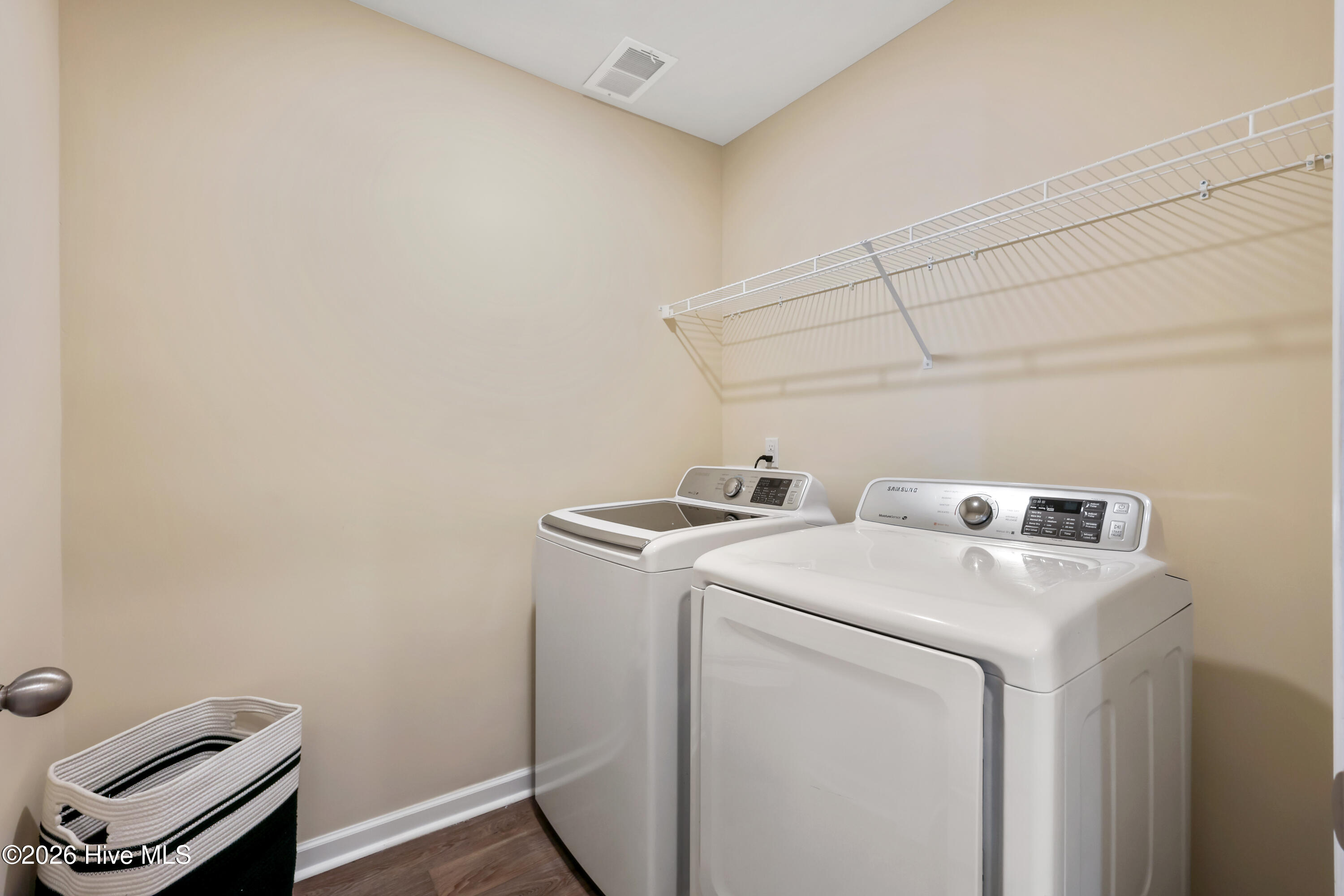 100554034 | Photo 14