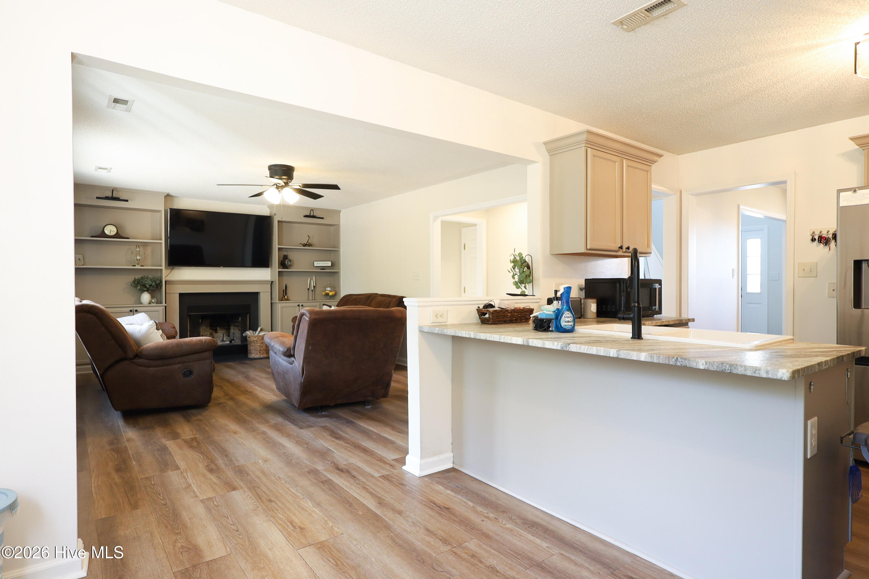 100549070 | Photo 20