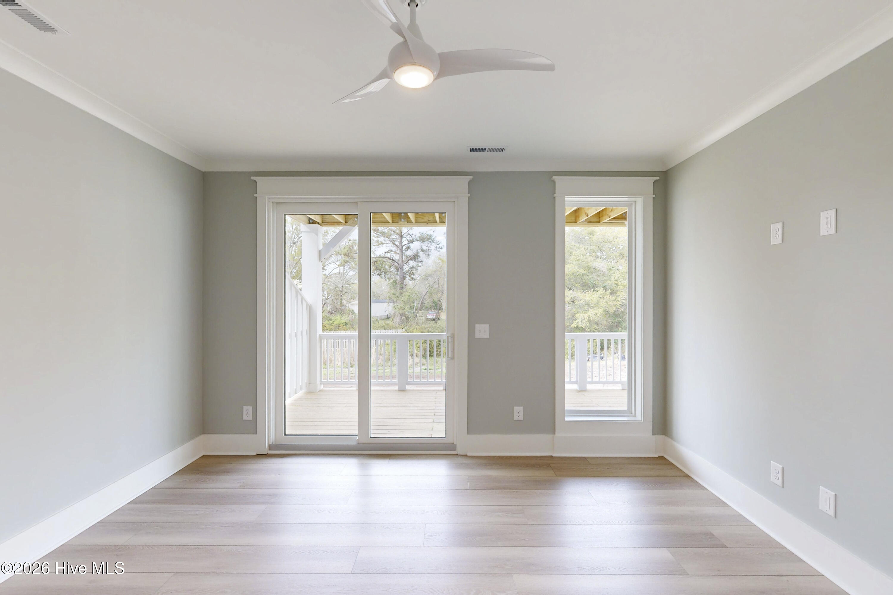 100559746 | Photo 34