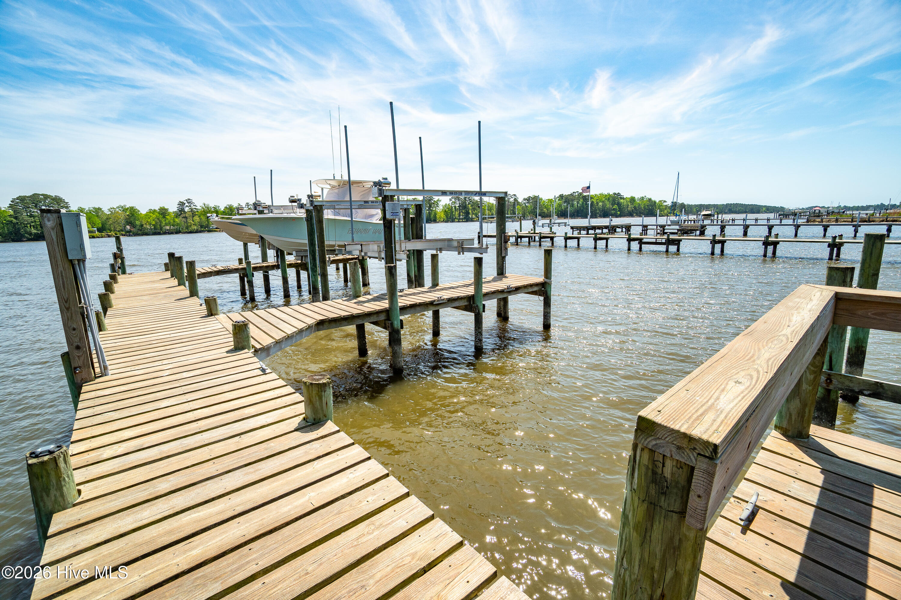 BOAT SLIP DOCK