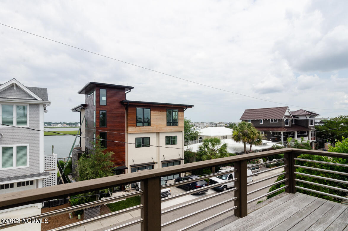 100568383 | Photo 21