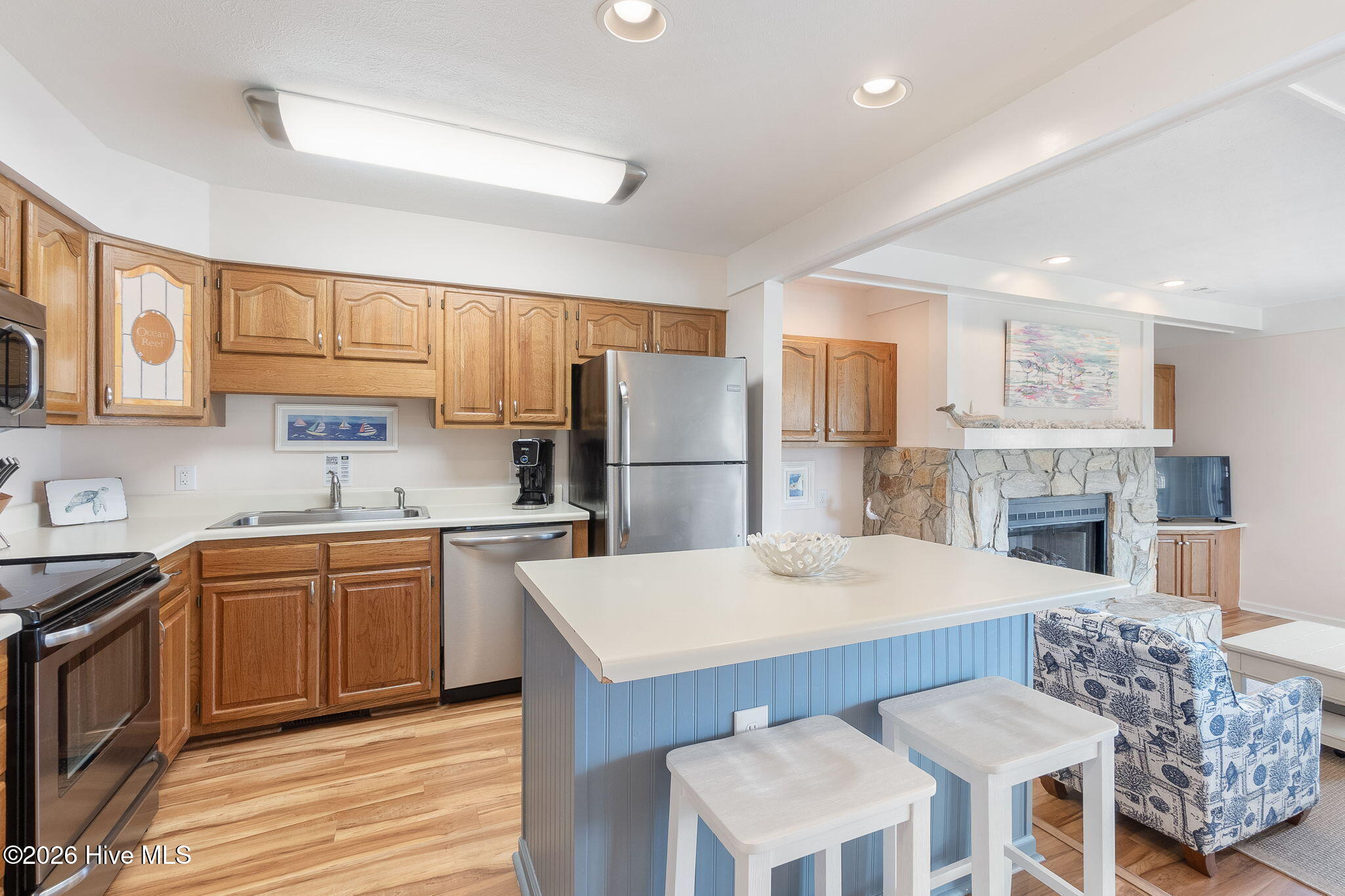 100548451 | Photo 13