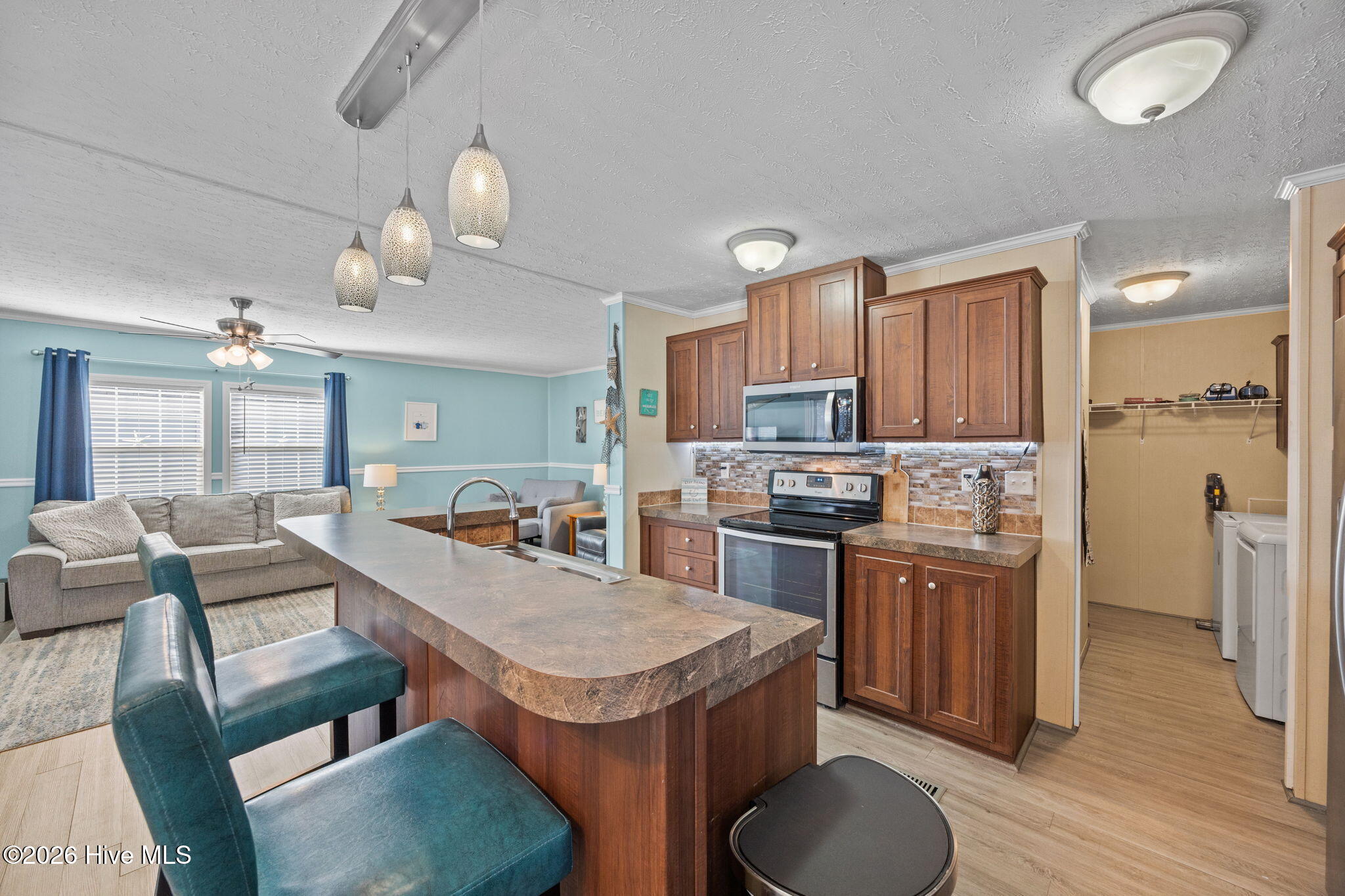 100554450 | Photo 17