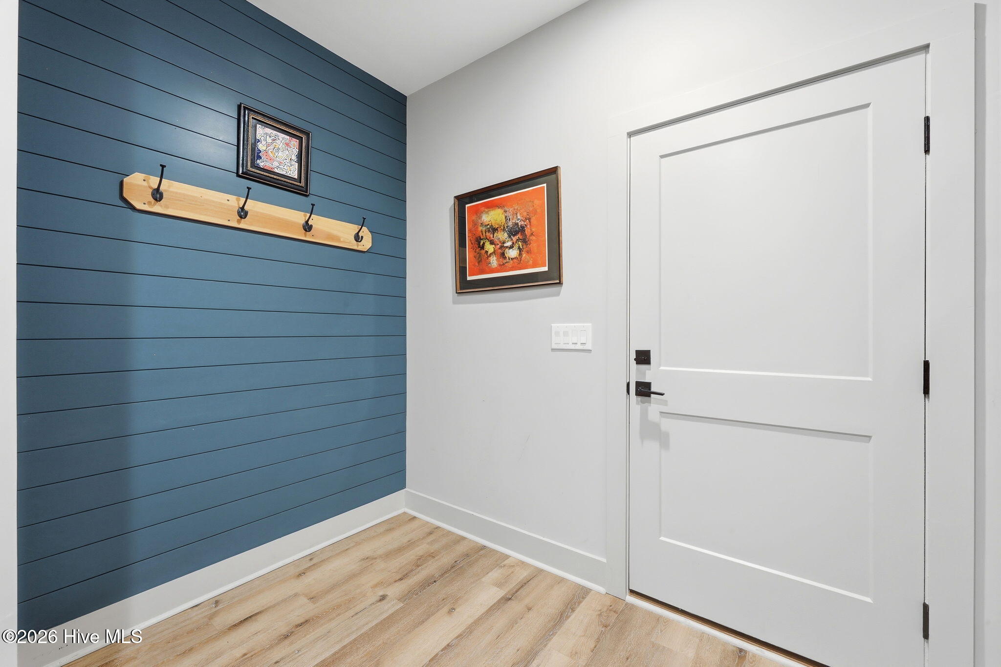1106 Link Lane,Oriental