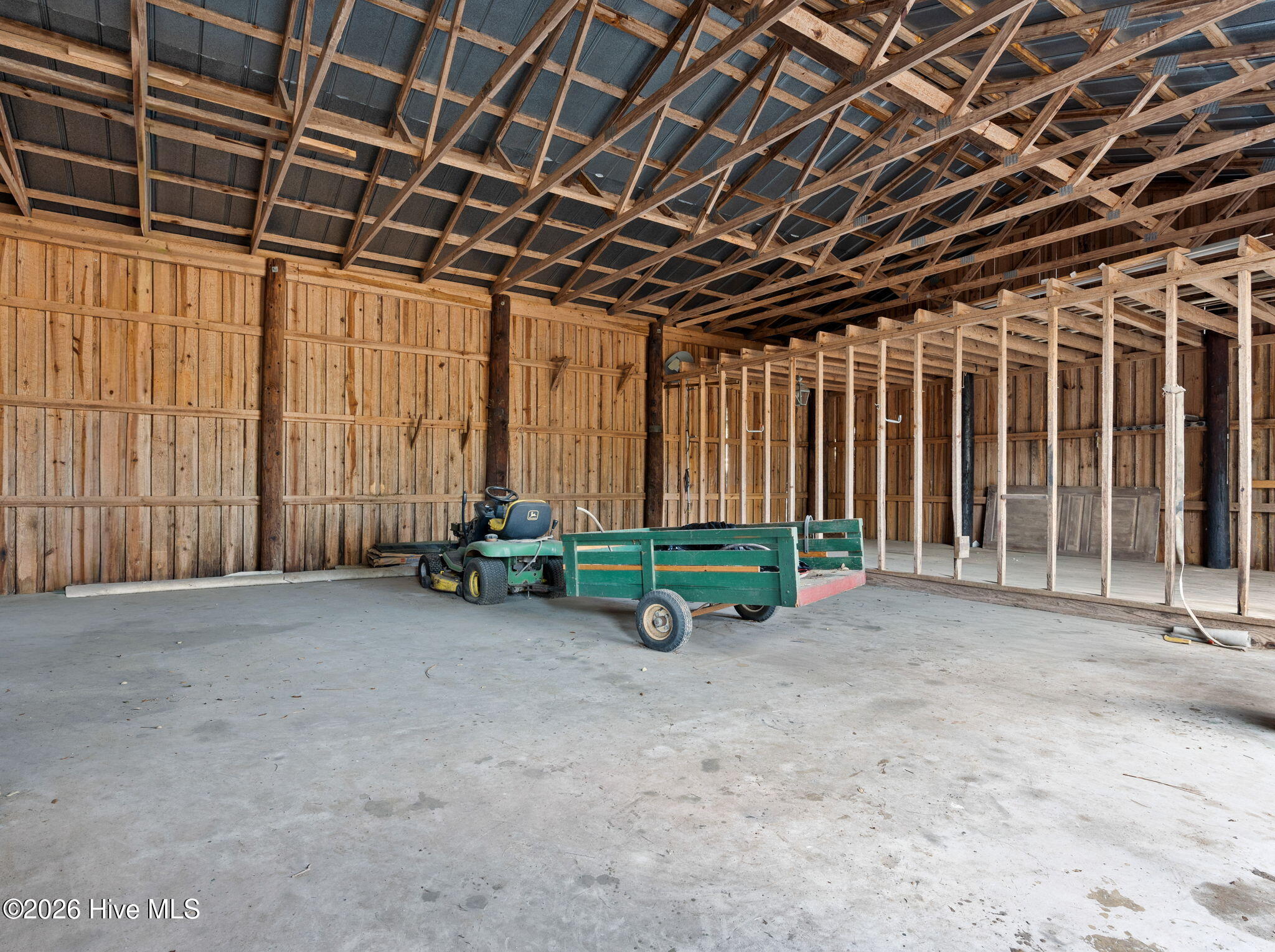 100554530 | Photo 44