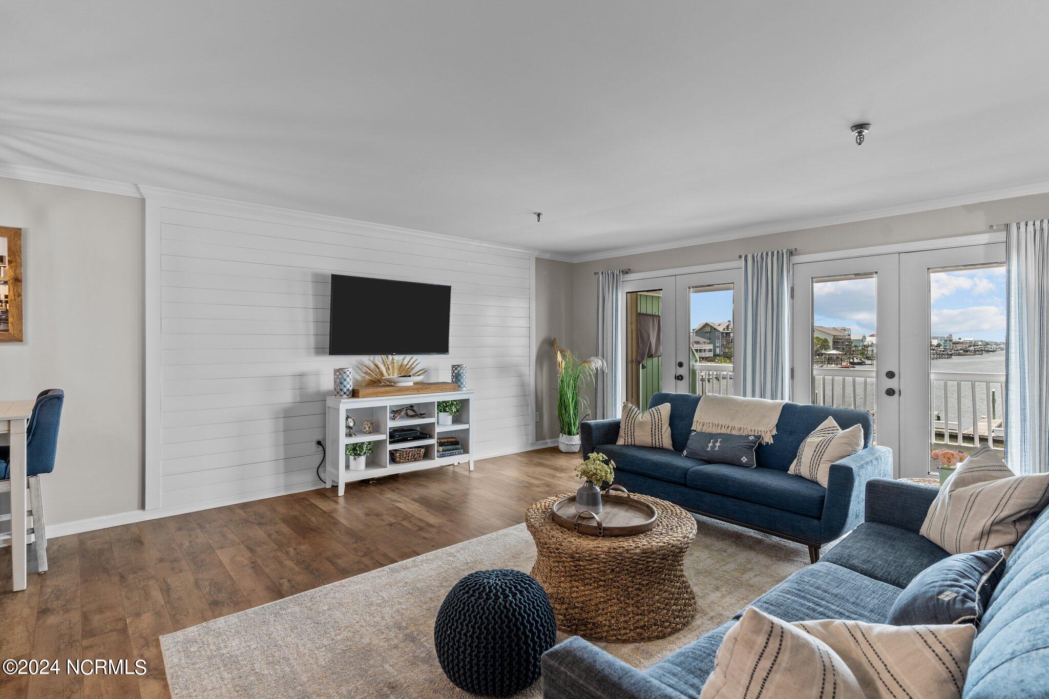 111 Florida Avenue UNIT Apt 10, Carolina Beach, NC, 28428