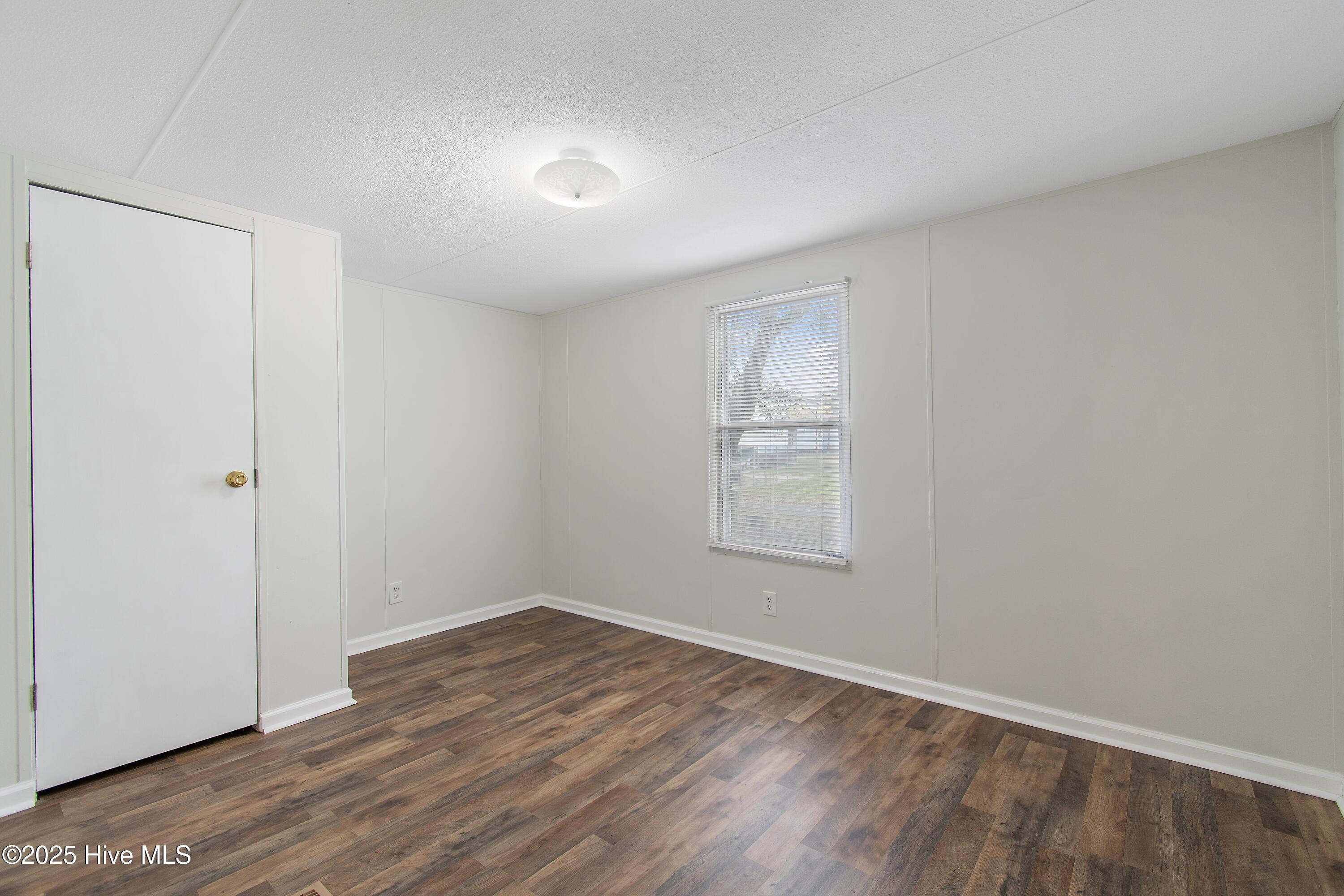 100499623 | Photo 21