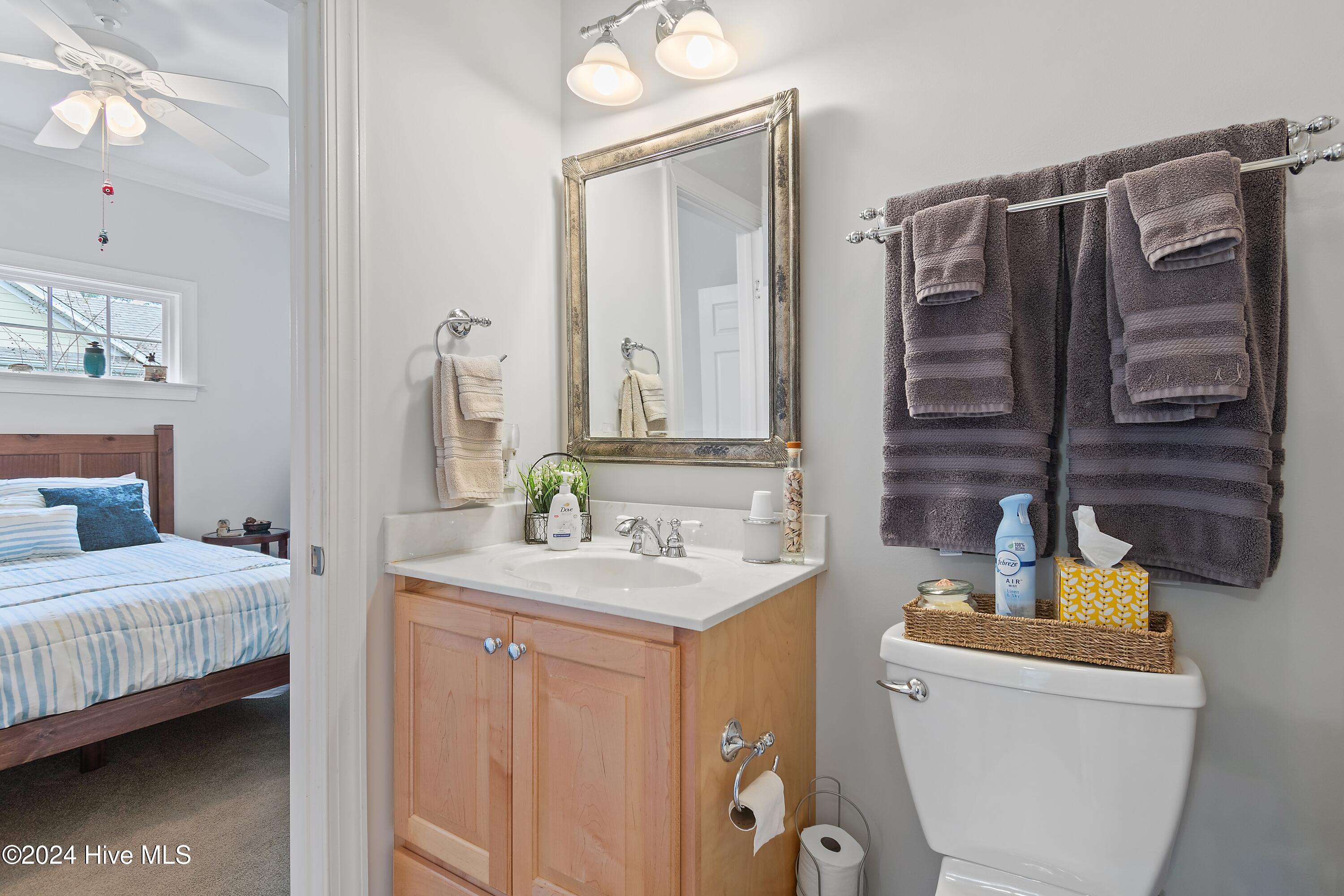 100554378 | Photo 36