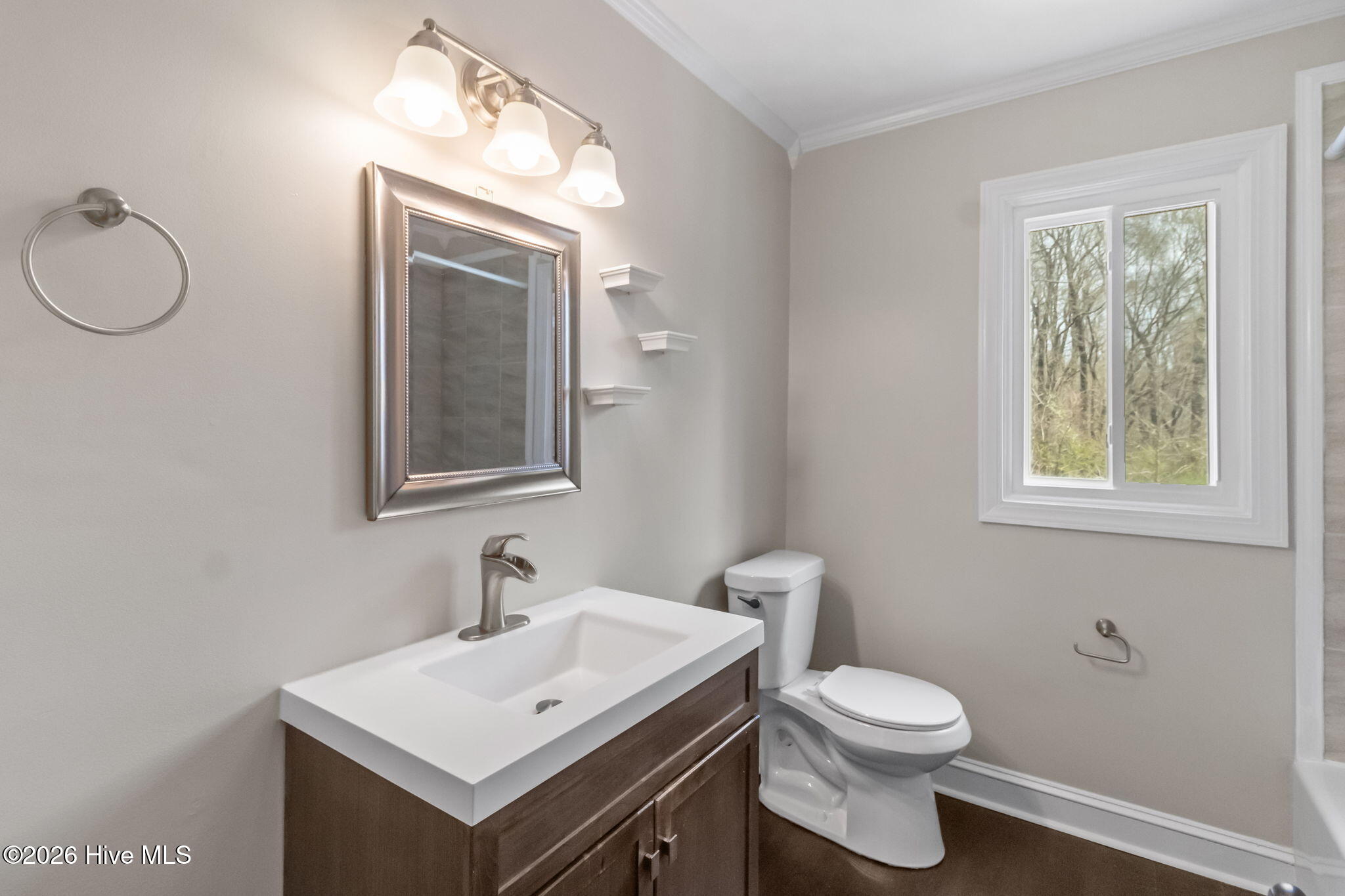 100560043 | Photo 28