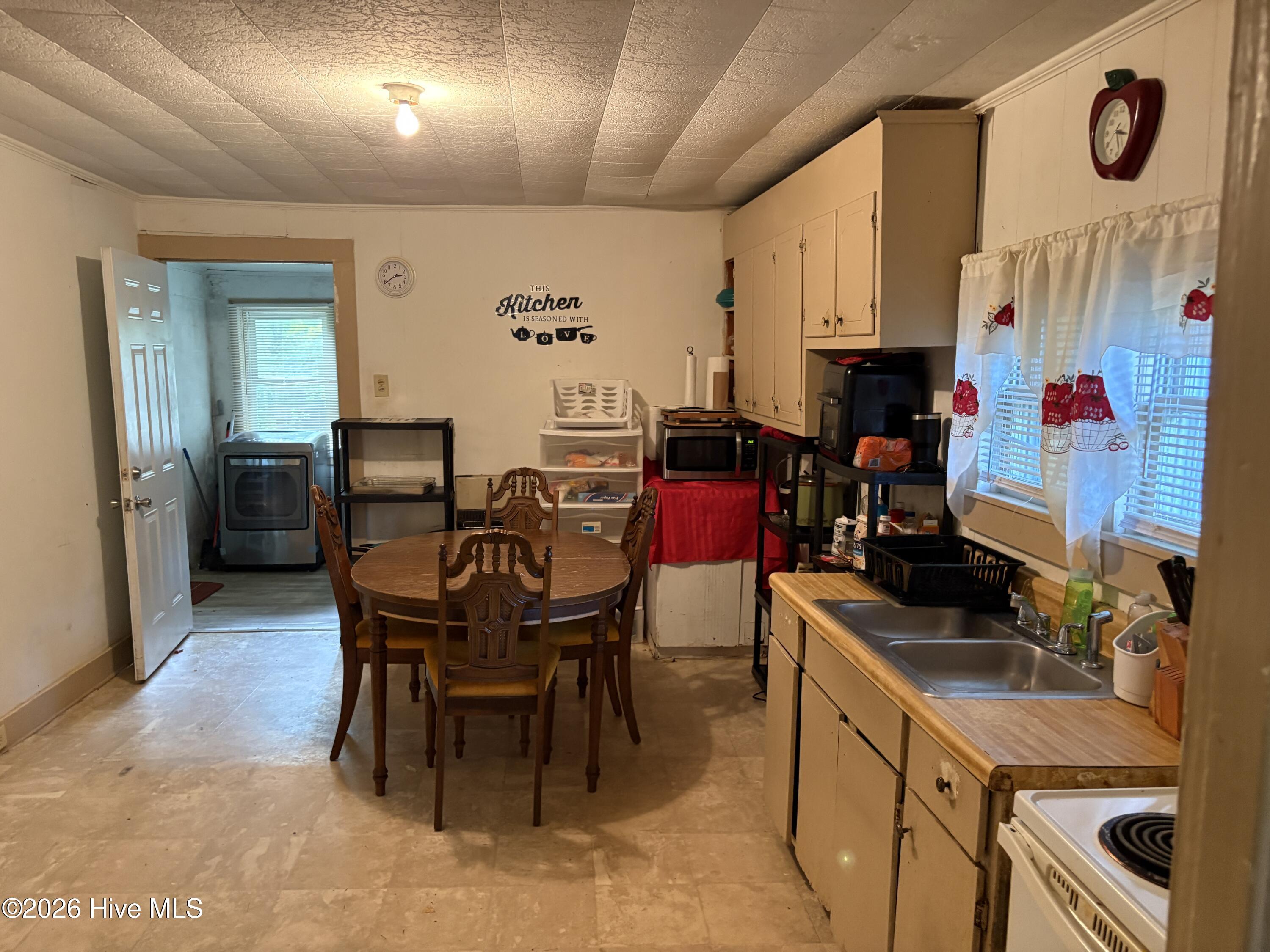 3rd image of 167 Larry Ave, Pollocksville, NC 28573 | MLS# 100596034