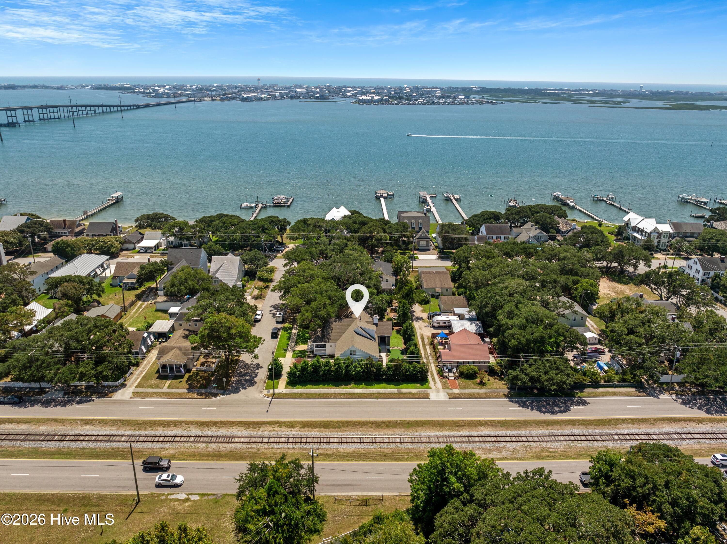 100 S 27th Street,Morehead City