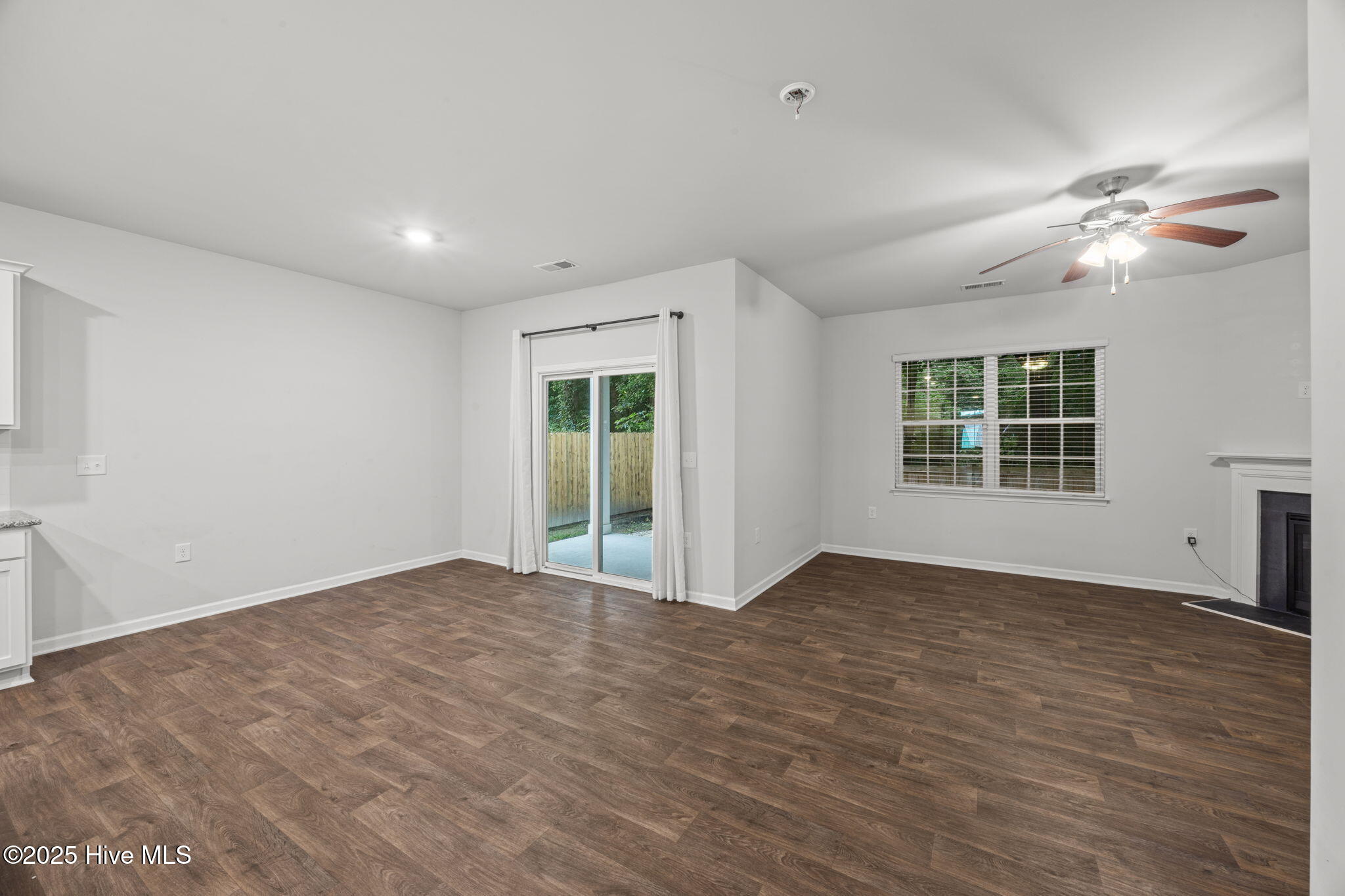 19-web-or-mls-0C0A2209