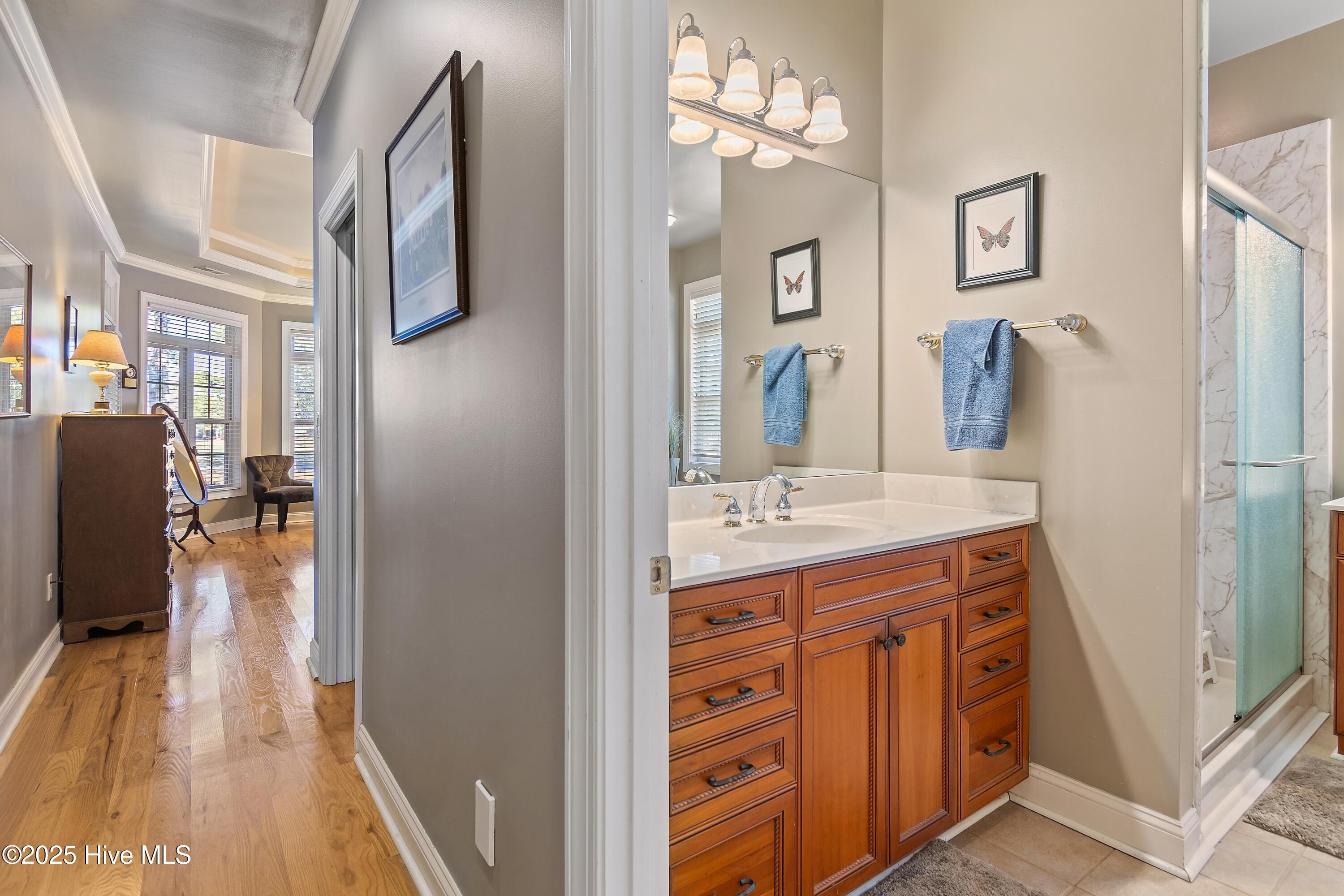 100479094 | Photo 40