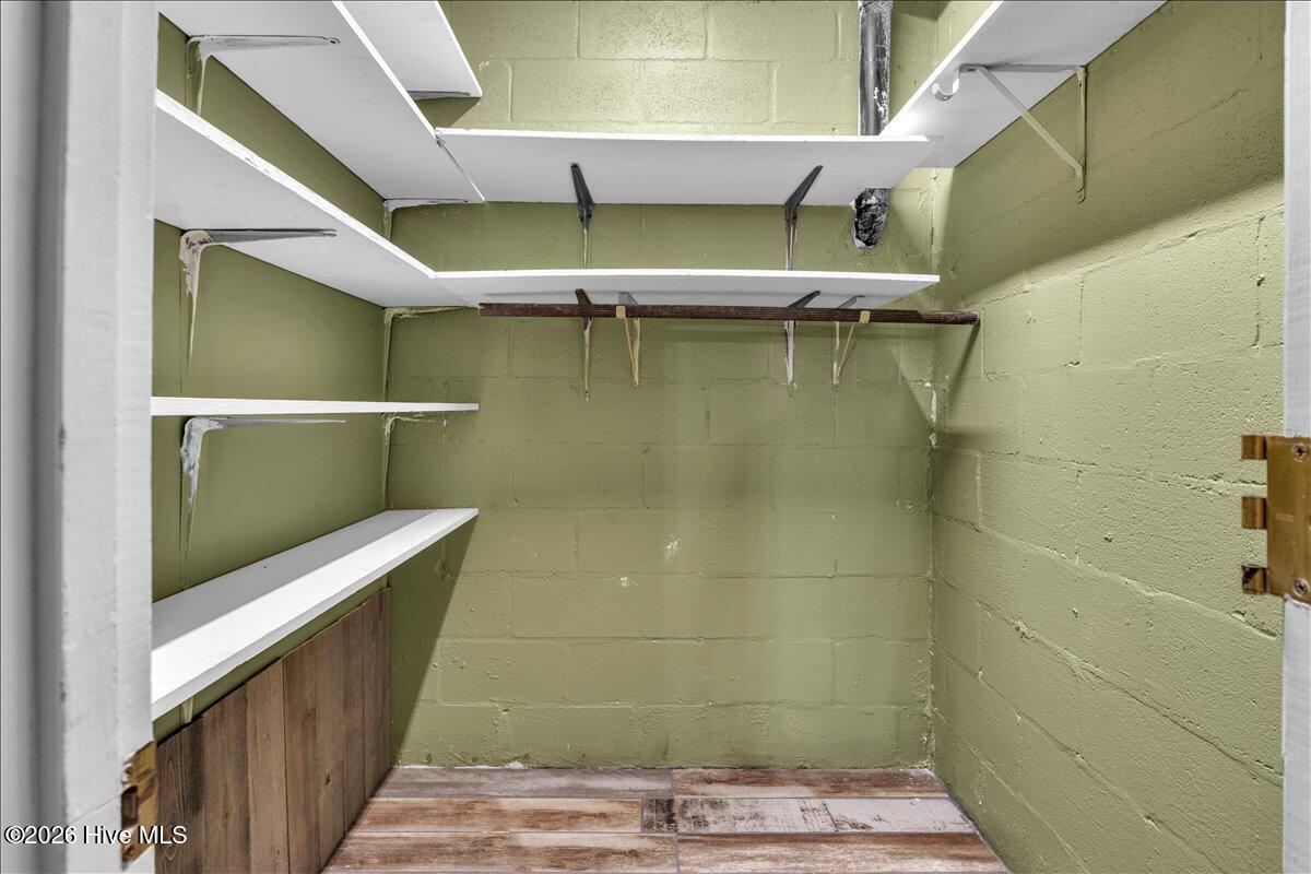 100566130 | Photo 20