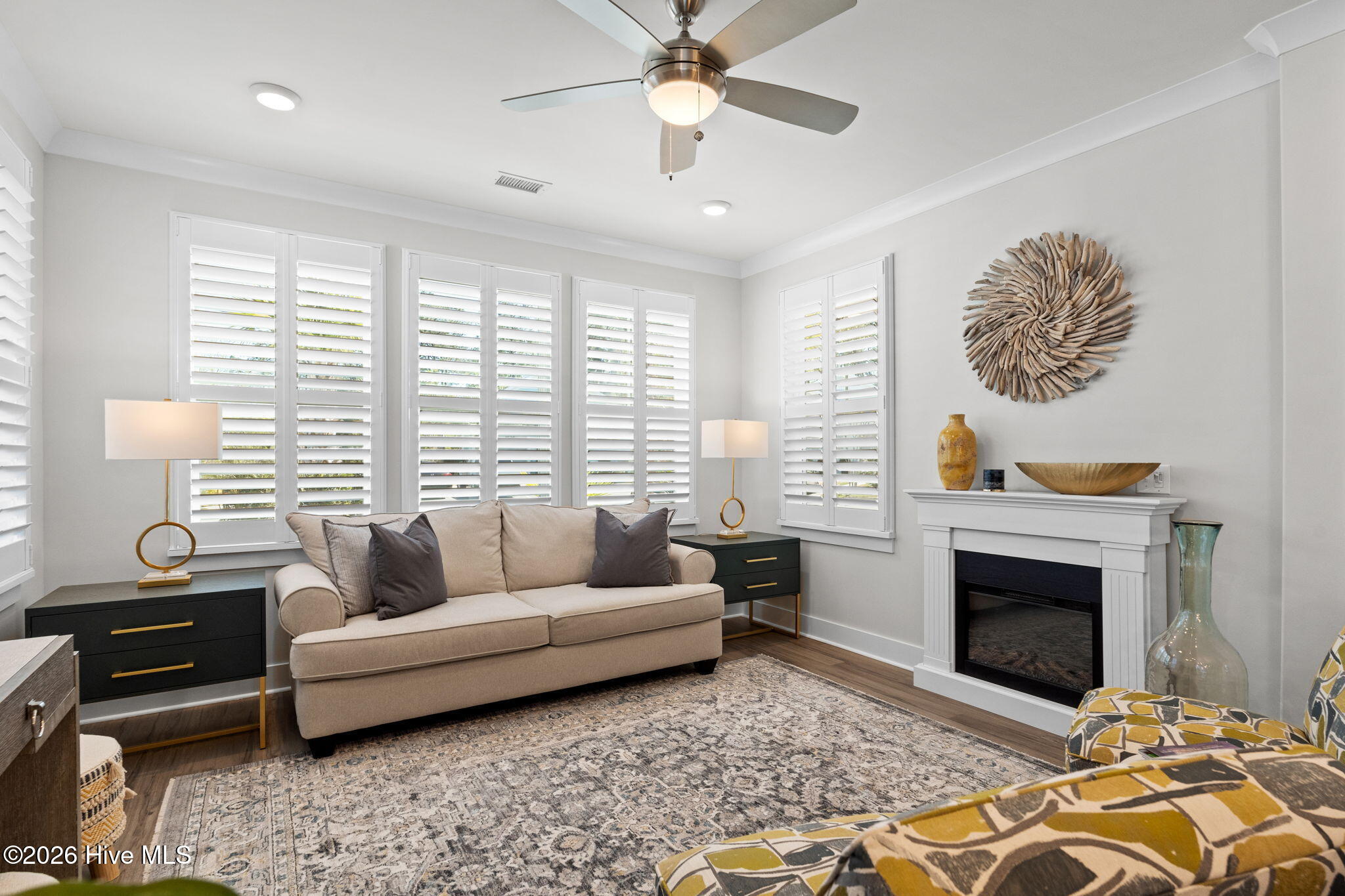 100564957 | Photo 12