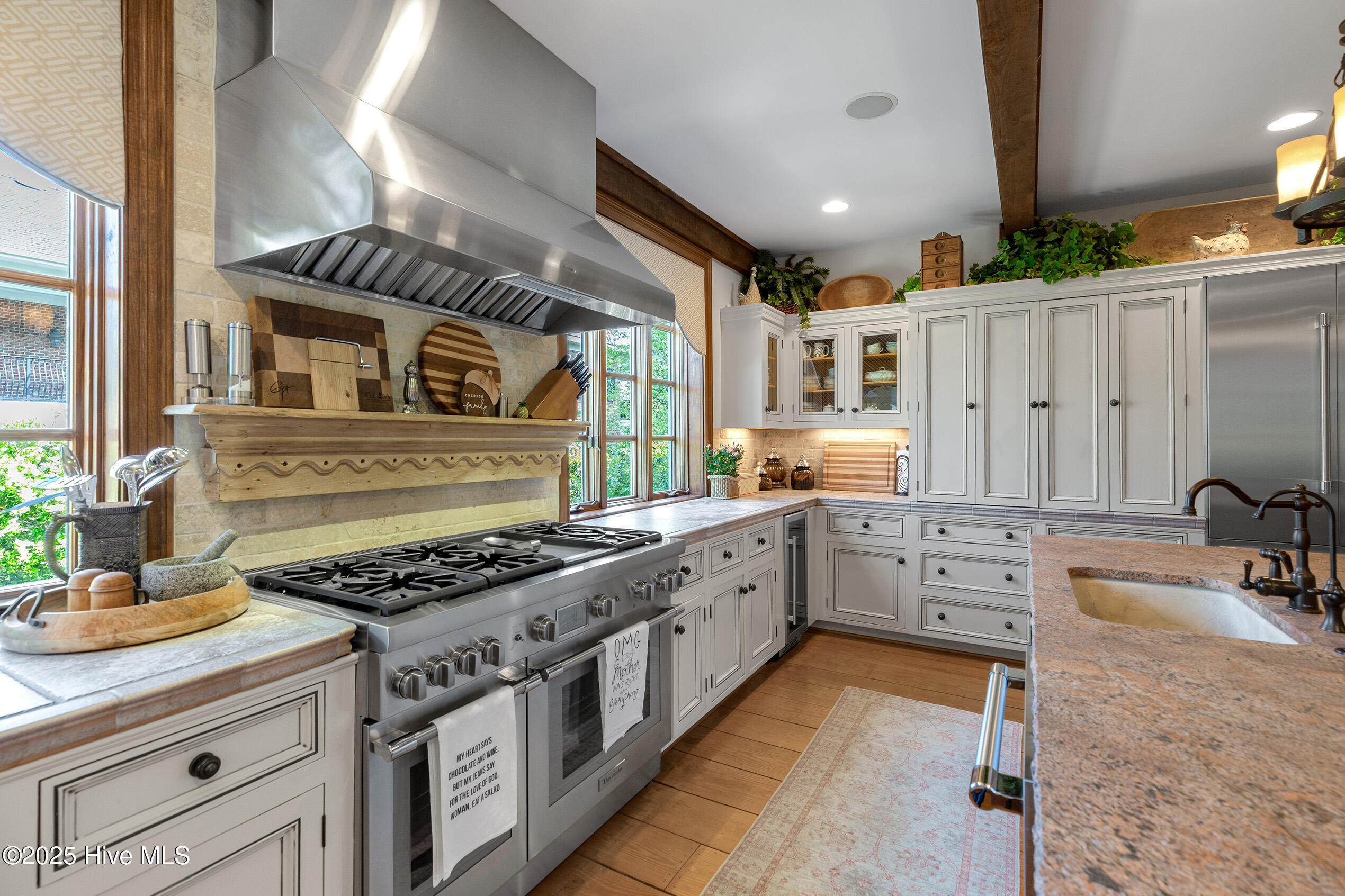 100560338 | Photo 37