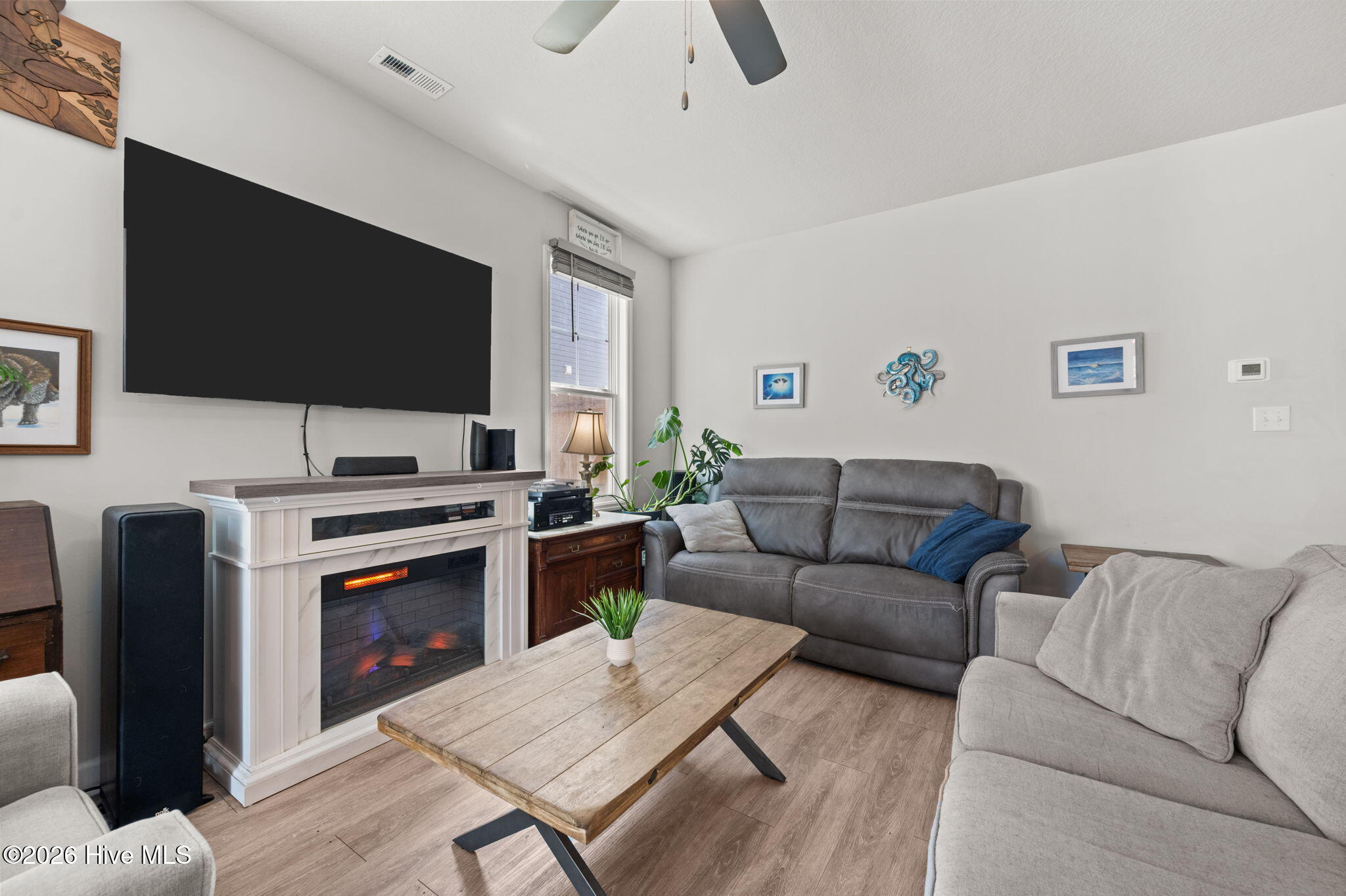 100559207 | Photo 15