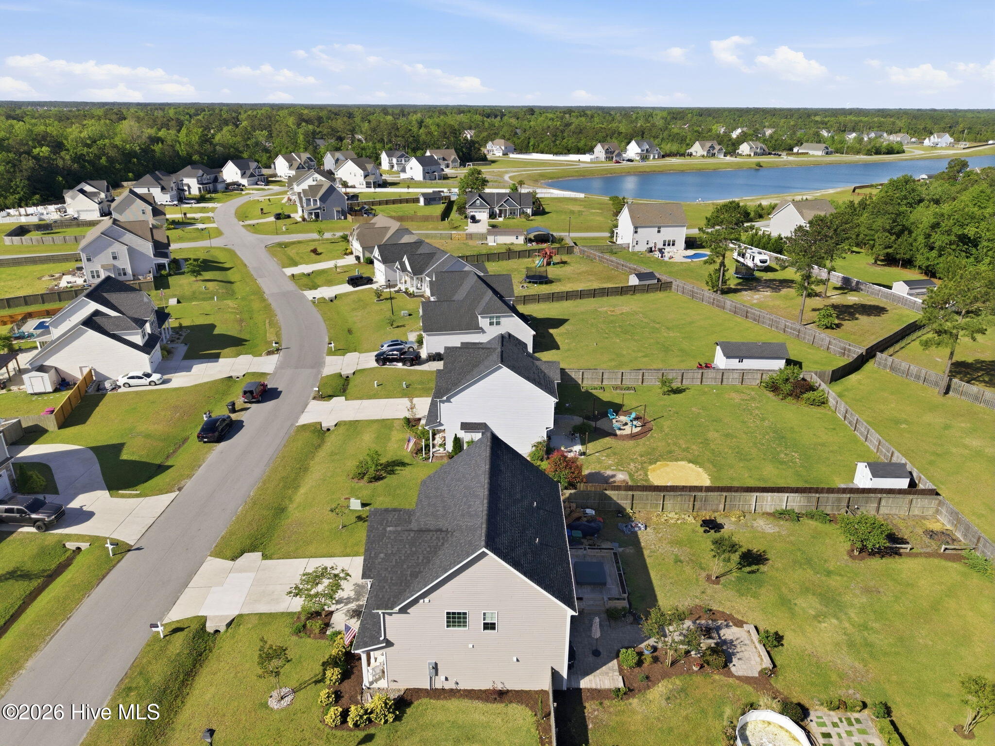 100570576 | Photo 42