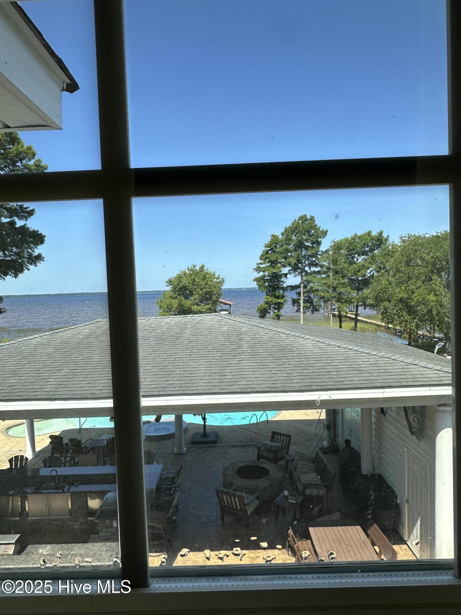 100514130 | Photo 126