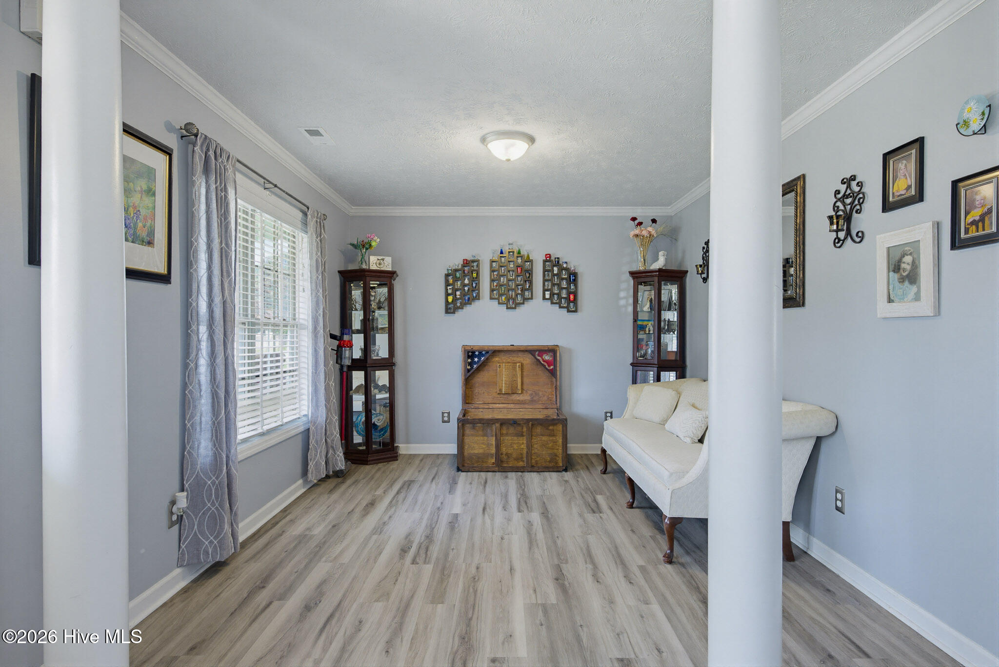 303 E Regent Court,Jacksonville