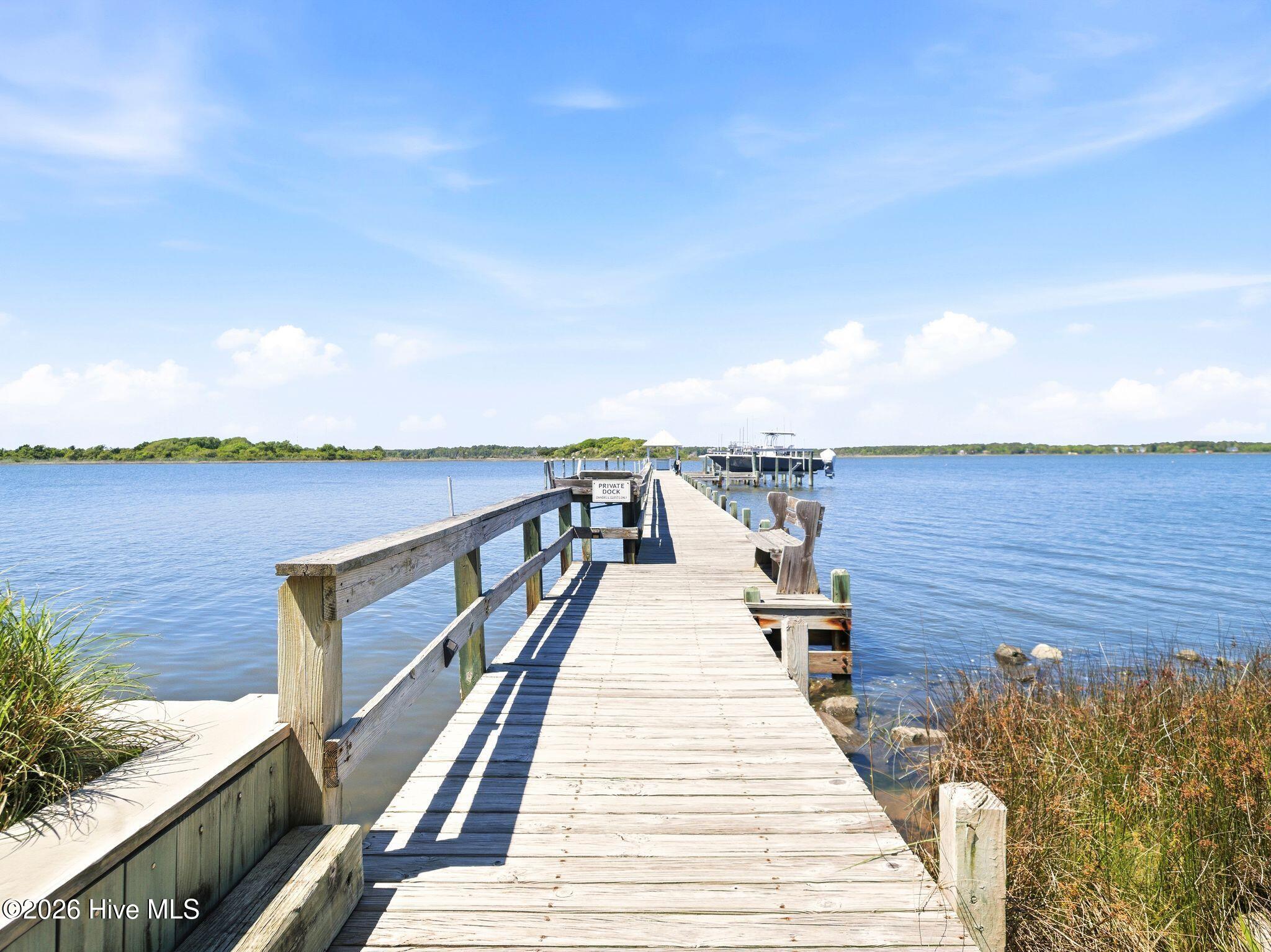 100569349 | Photo 112