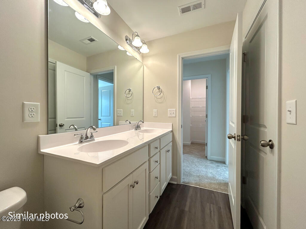 100472356 | Photo 42