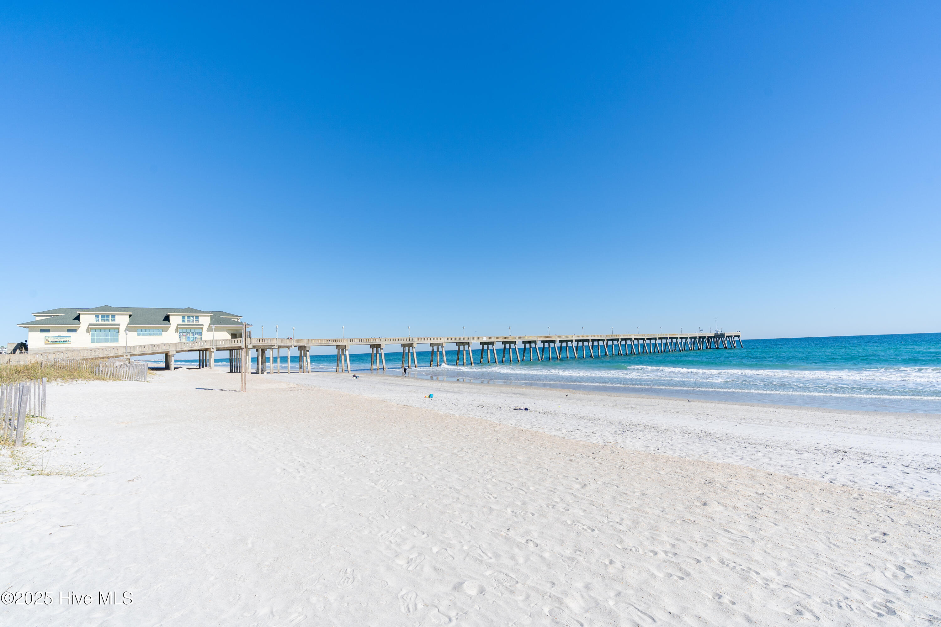 100541369 | Photo 48