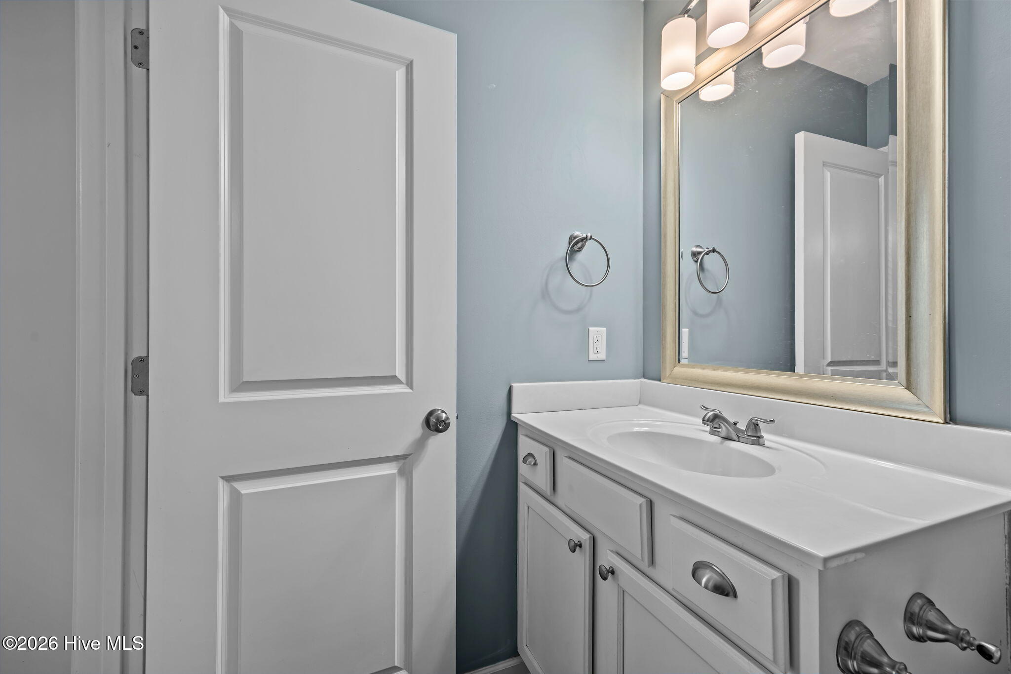 100552051 | Photo 17